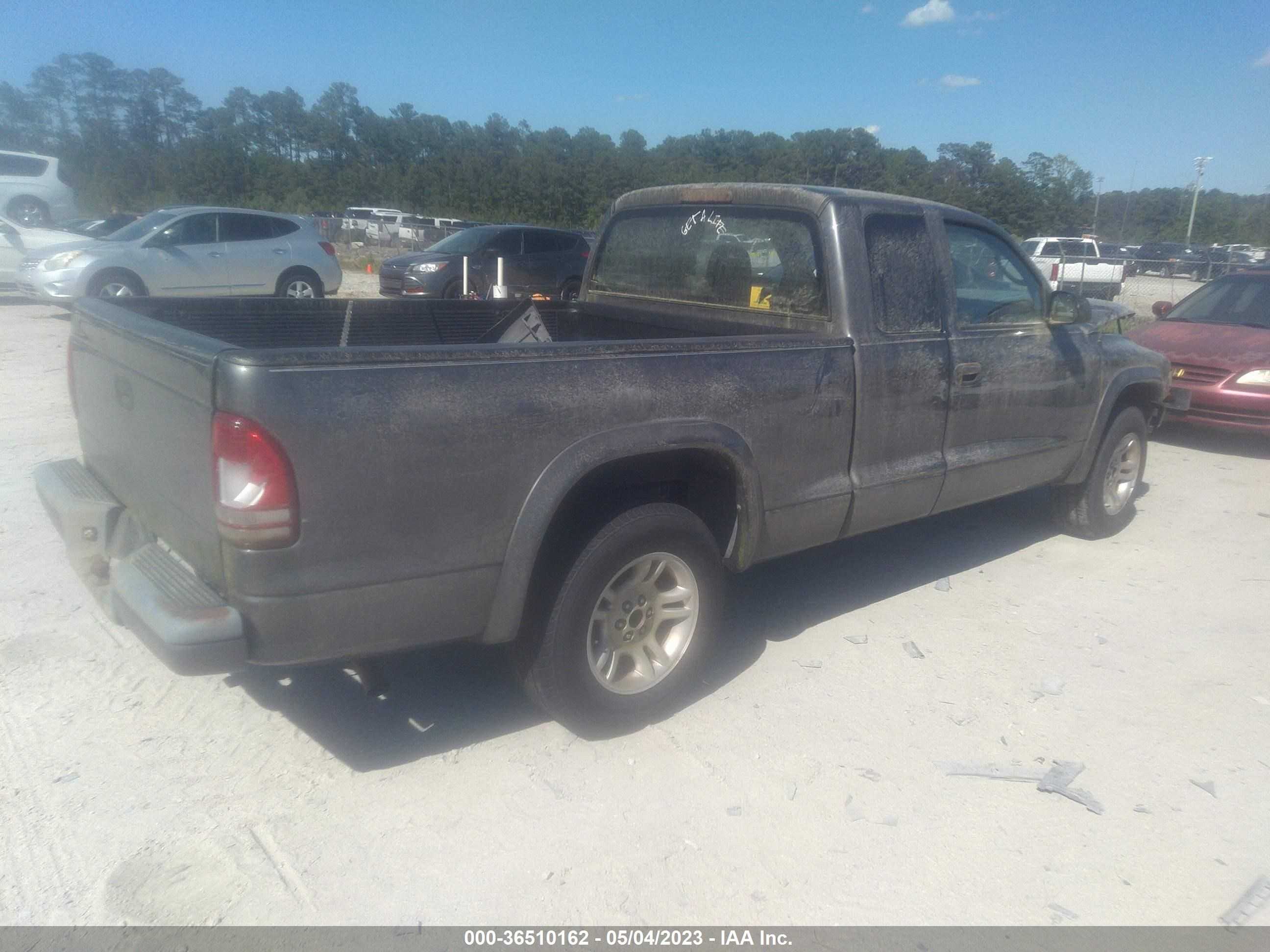 Photo 3 VIN: 1D7HL12X23S374666 - DODGE DAKOTA 