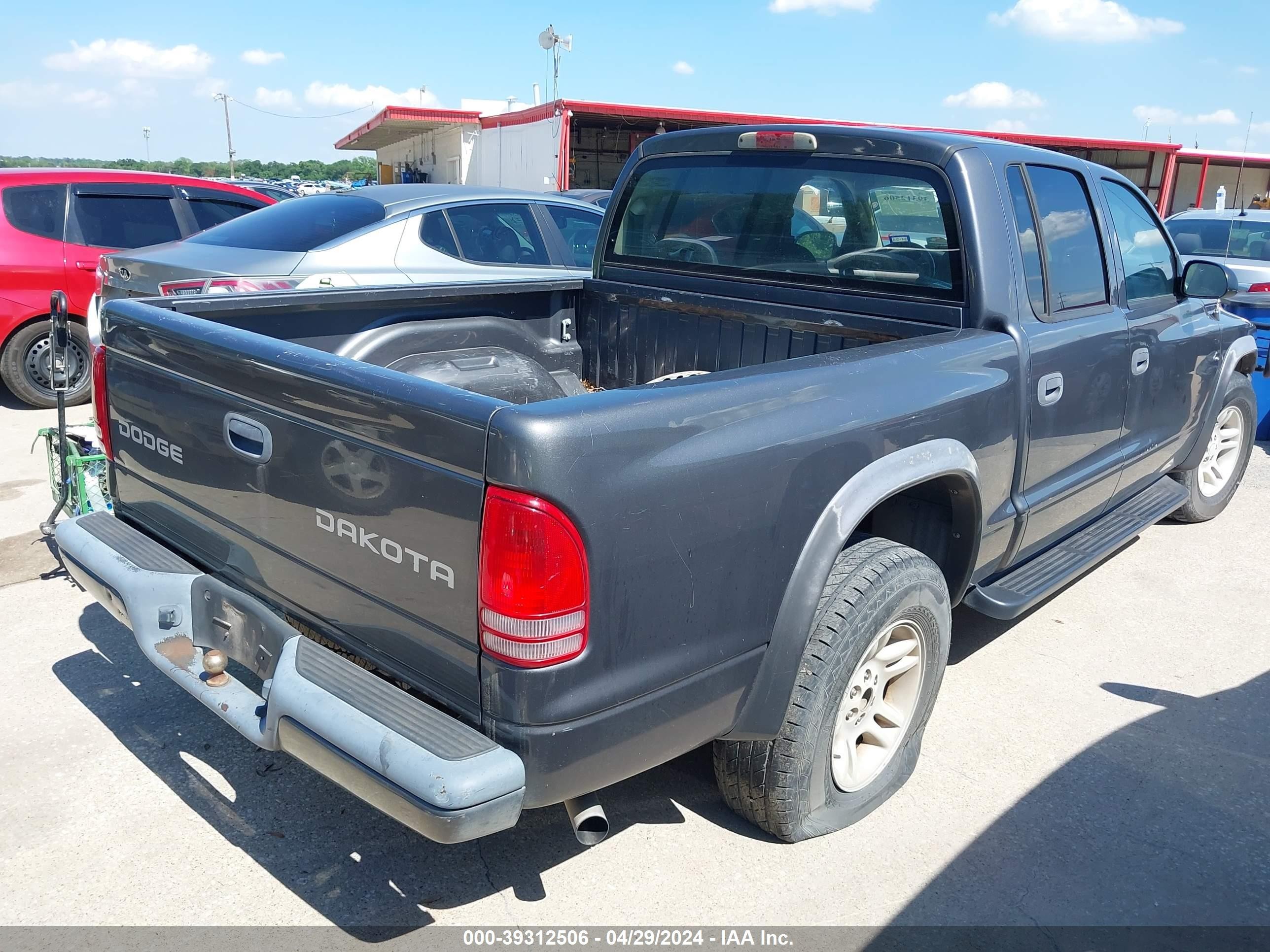 Photo 3 VIN: 1D7HL38K24S600973 - DODGE DAKOTA 