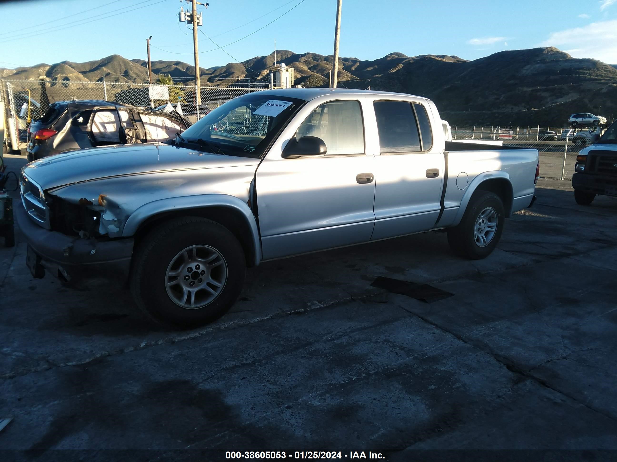 Photo 1 VIN: 1D7HL38K34S587201 - DODGE DAKOTA 