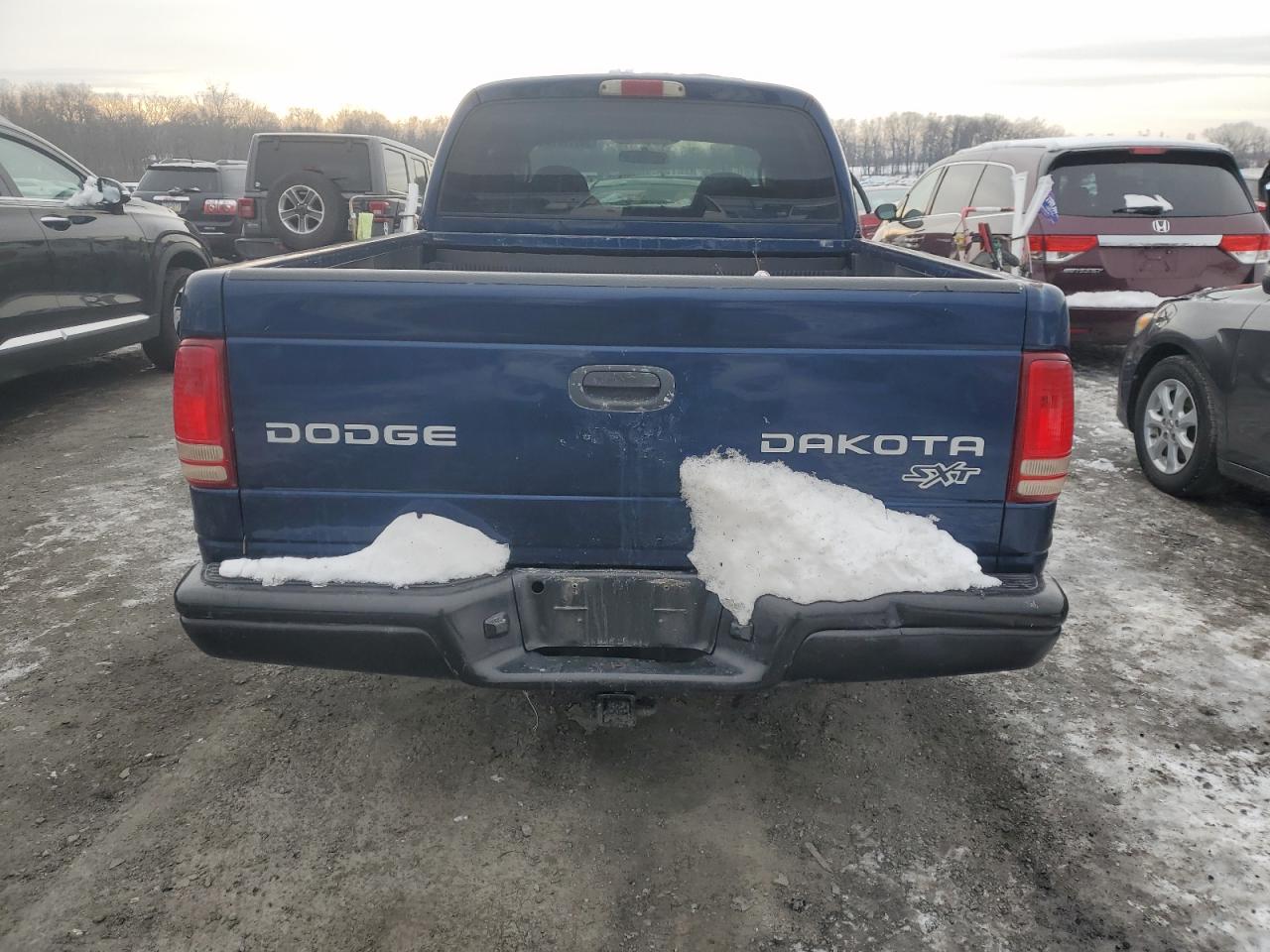 Photo 5 VIN: 1D7HL38K44S781428 - DODGE DAKOTA 