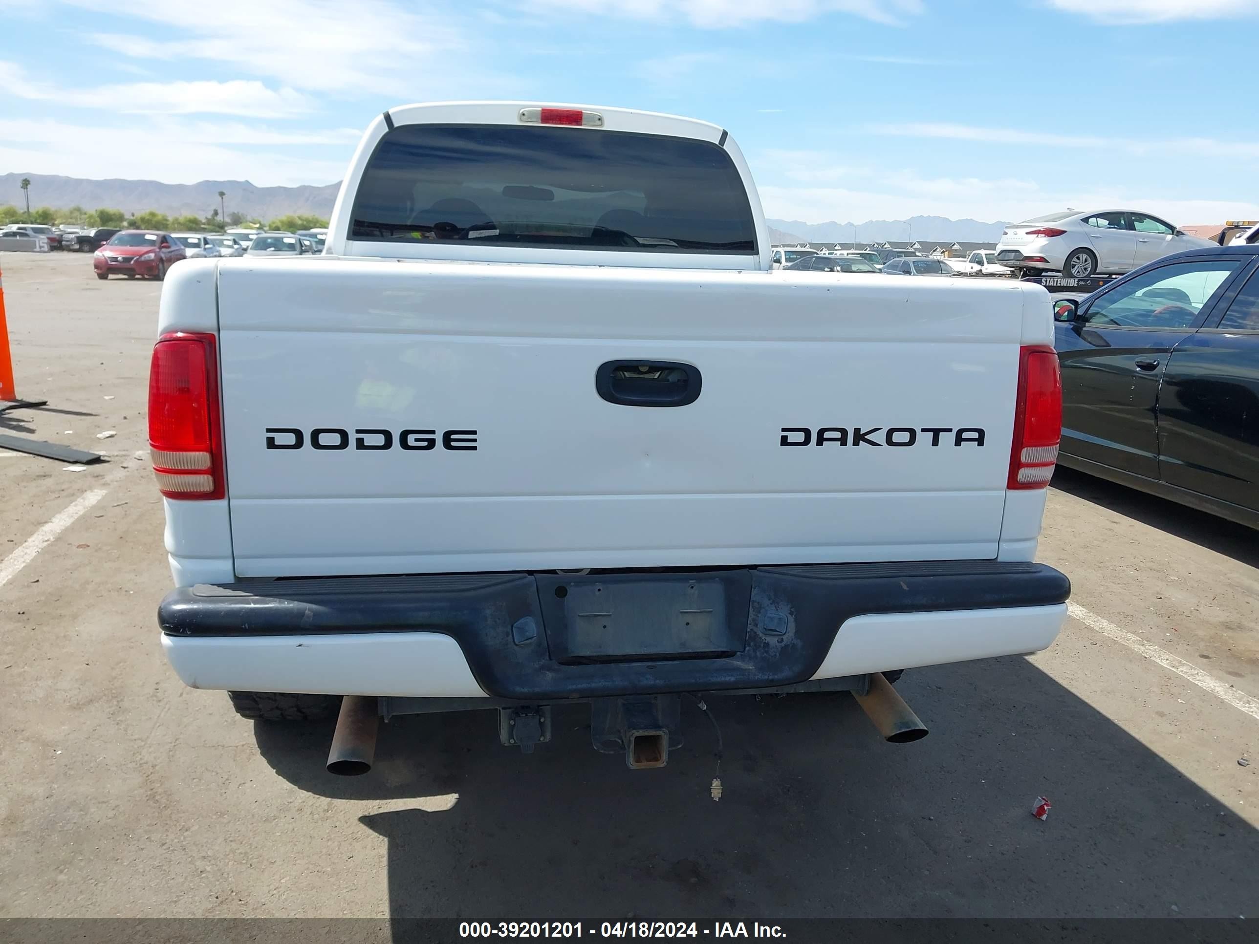 Photo 15 VIN: 1D7HL38N84S547853 - DODGE DAKOTA 