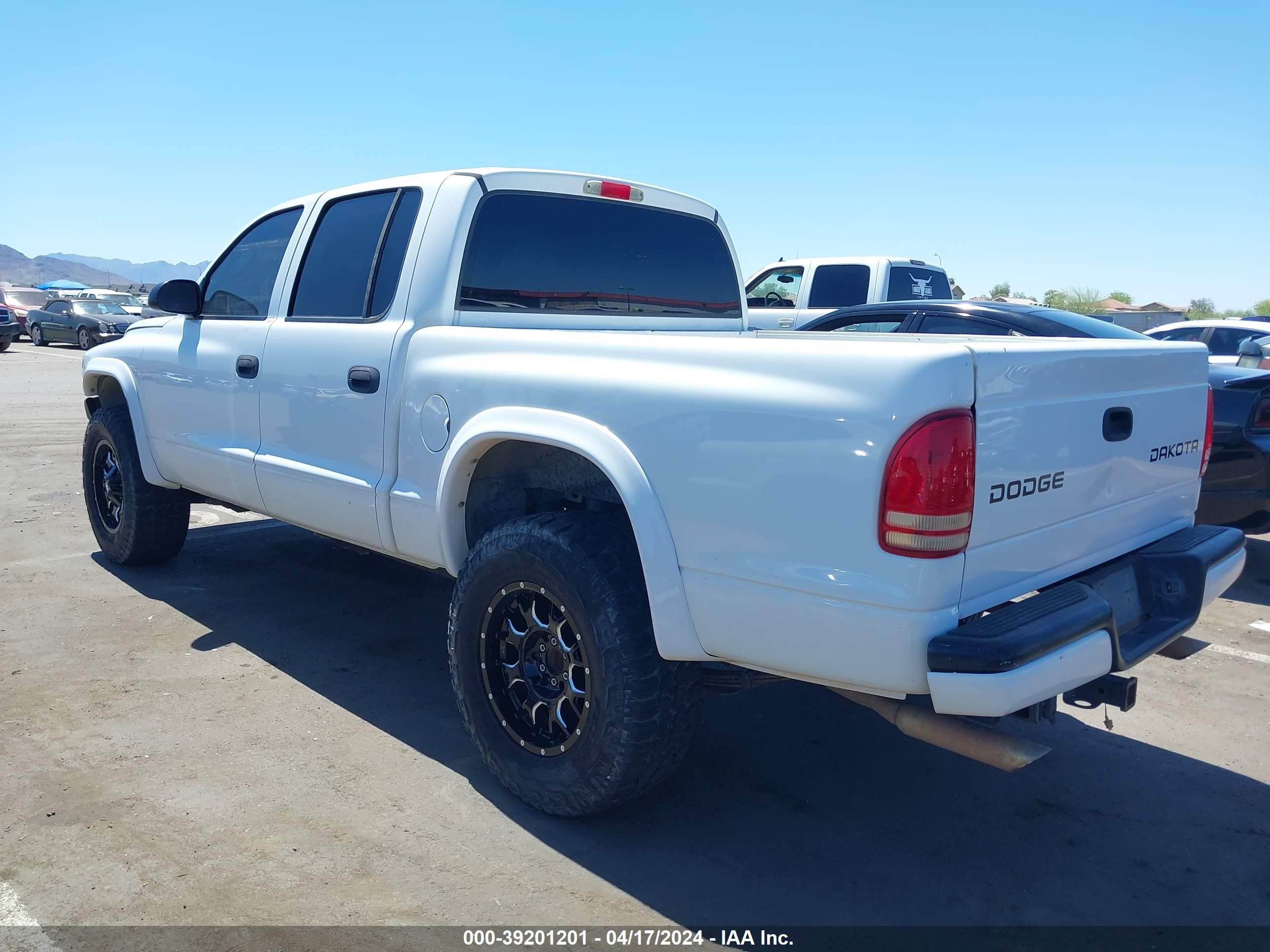 Photo 2 VIN: 1D7HL38N84S547853 - DODGE DAKOTA 