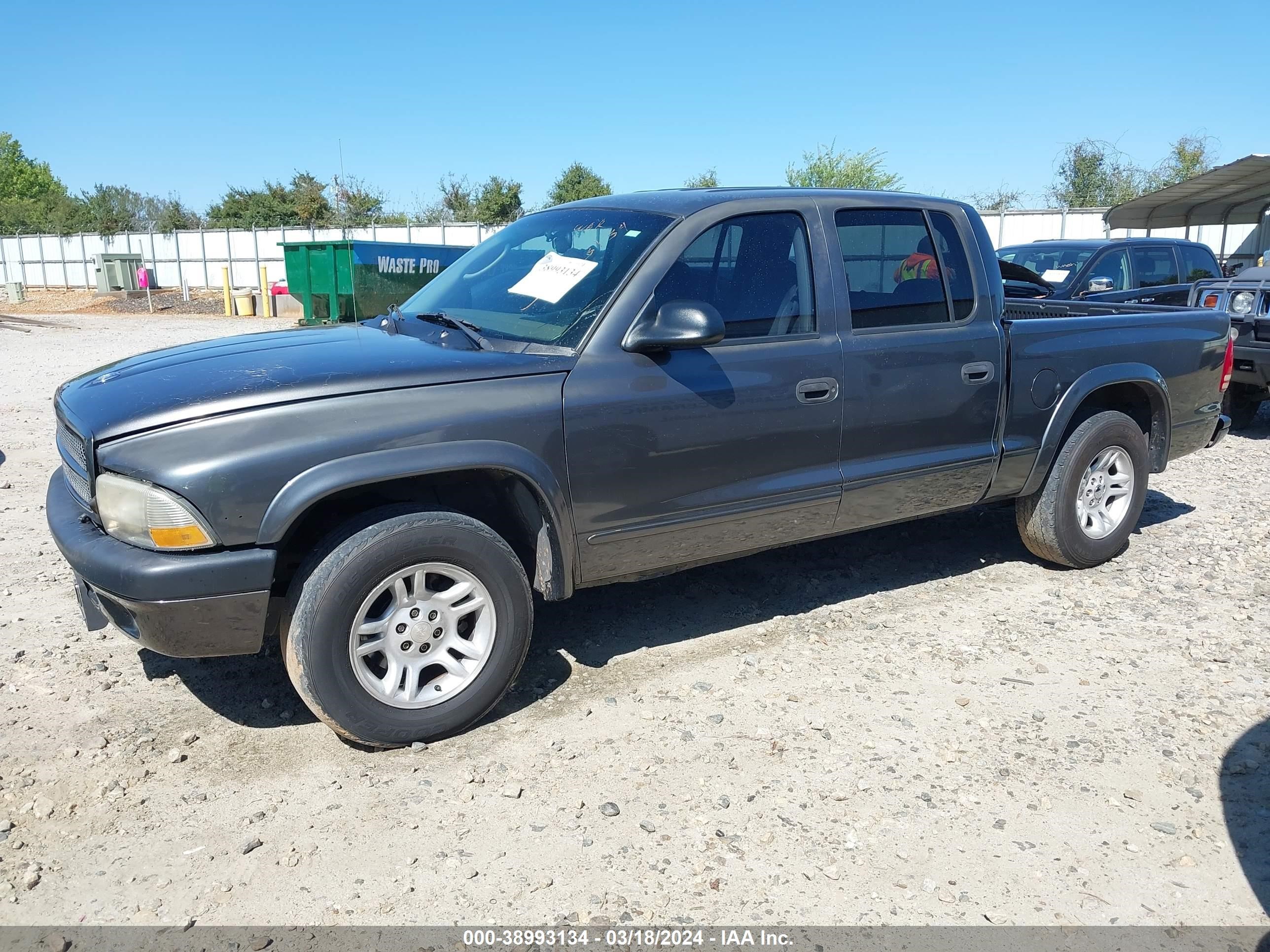 Photo 1 VIN: 1D7HL38NX3S294646 - DODGE DAKOTA 