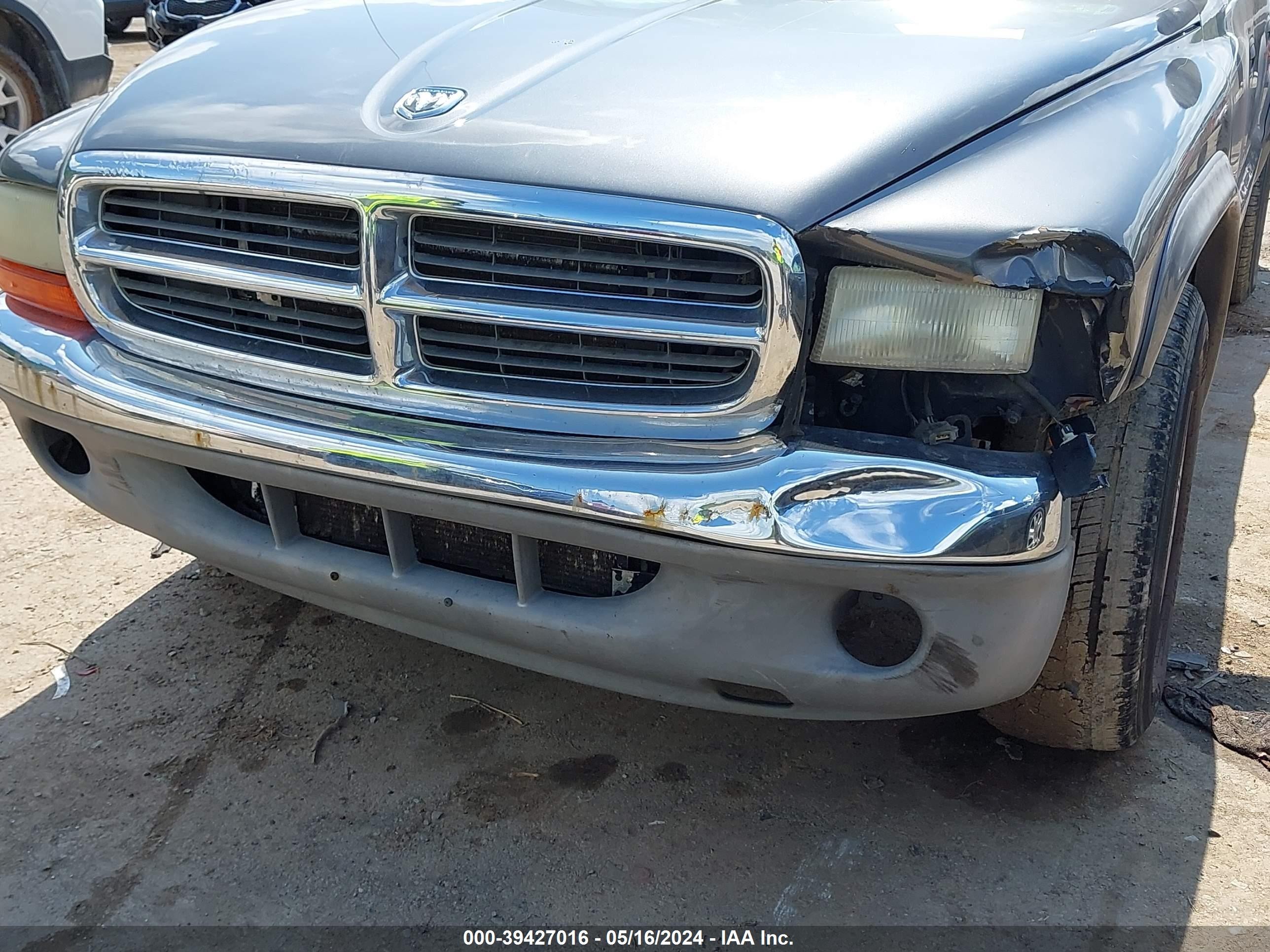 Photo 5 VIN: 1D7HL48N84S508931 - DODGE DAKOTA 