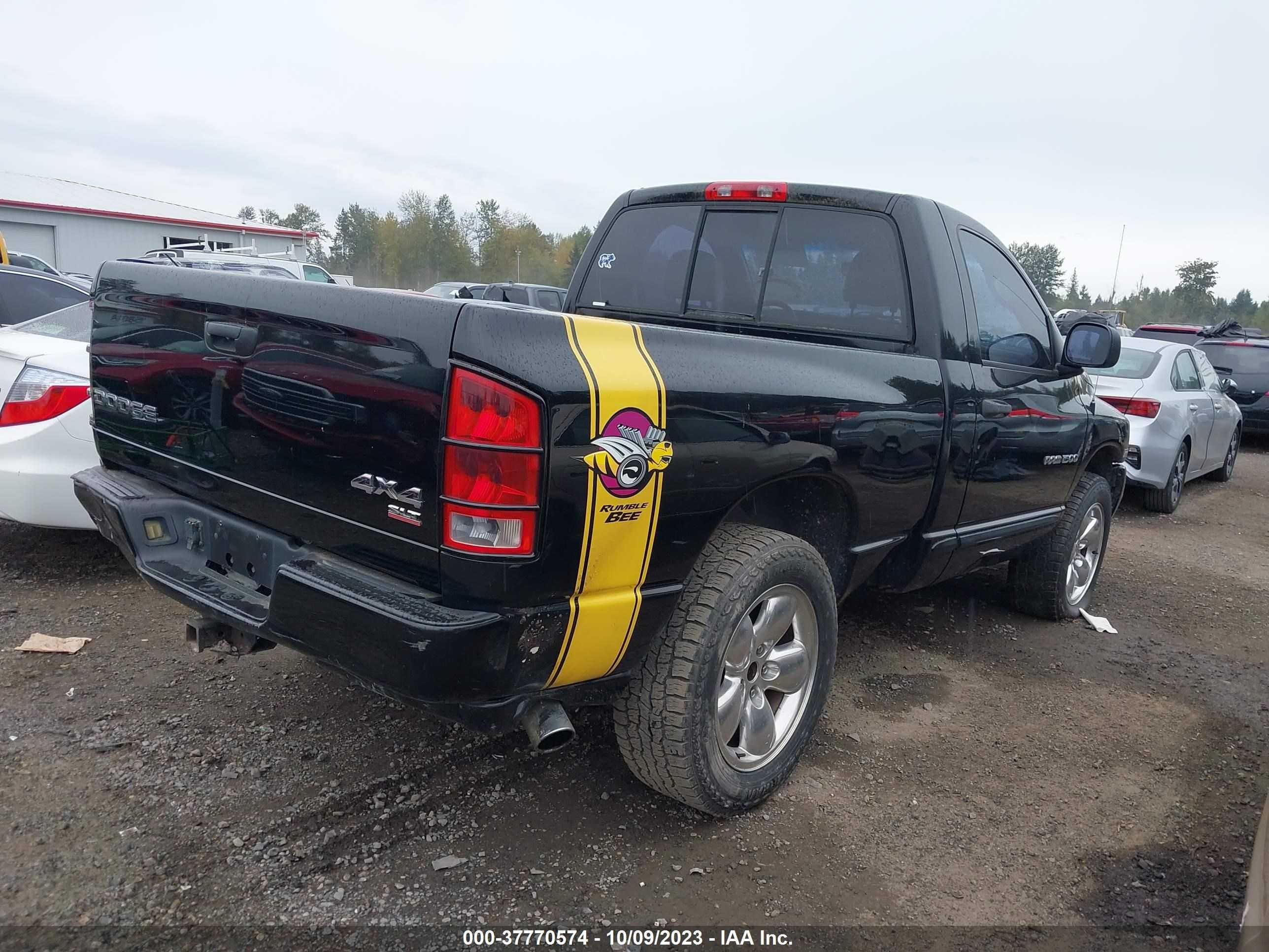 Photo 3 VIN: 1D7HU16D74J278147 - DODGE RAM 