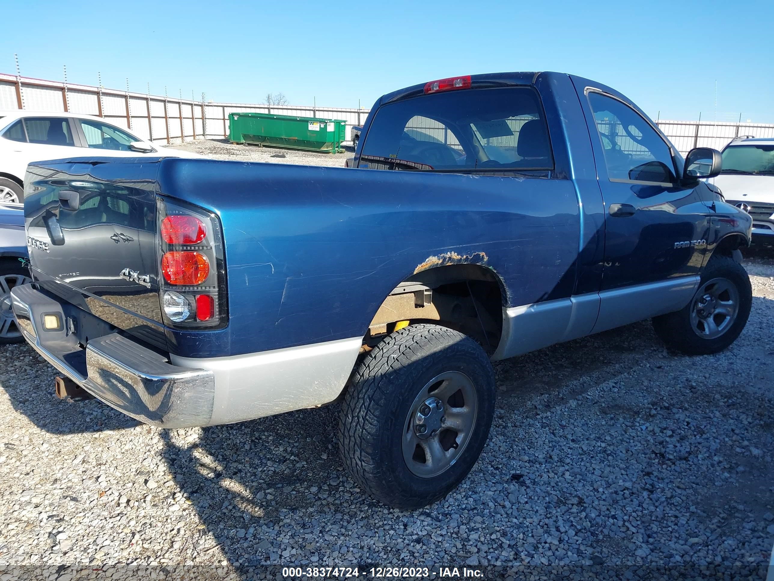 Photo 3 VIN: 1D7HU16D83J589049 - DODGE RAM 