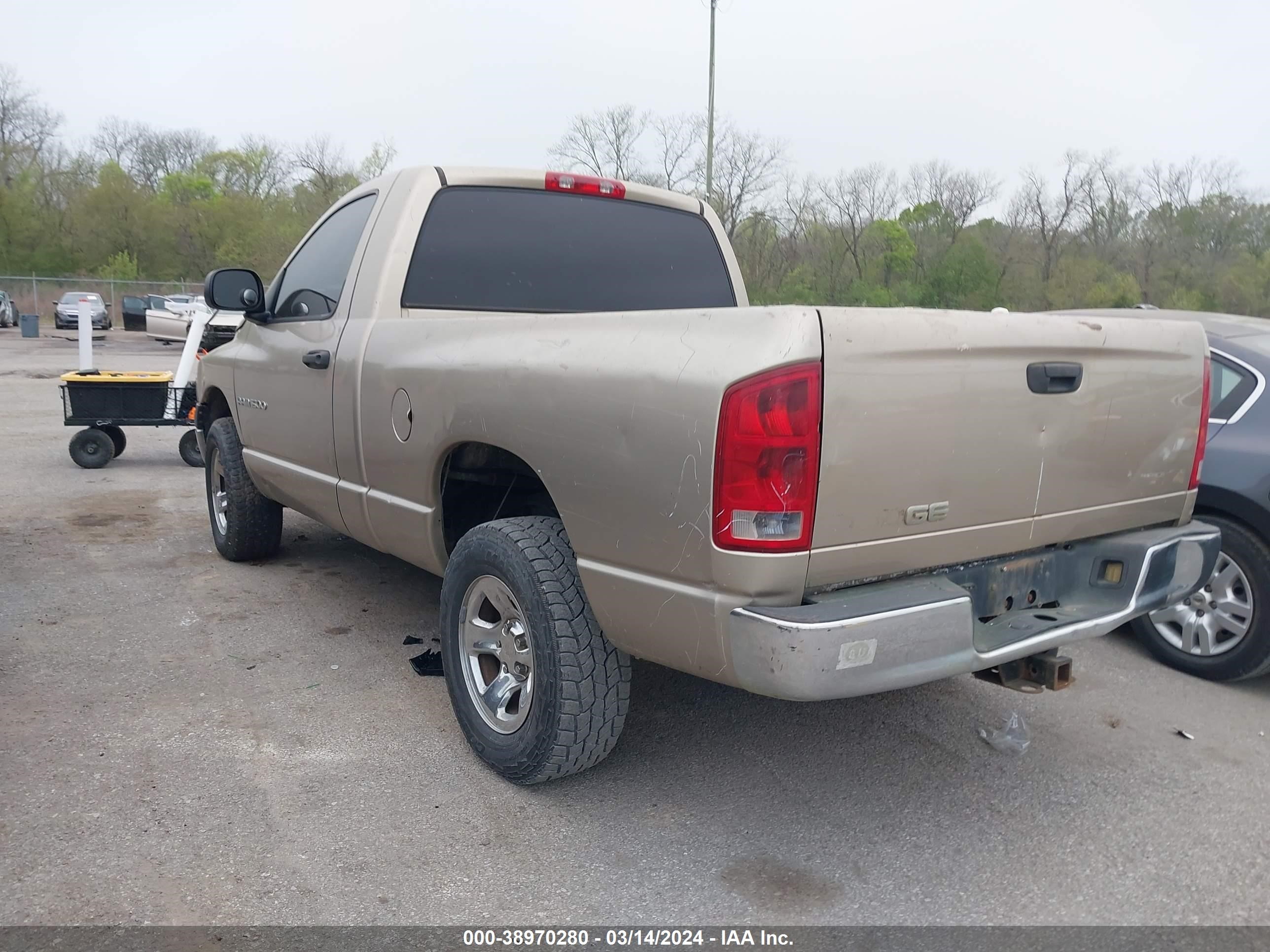 Photo 2 VIN: 1D7HU16N63J531899 - DODGE RAM 