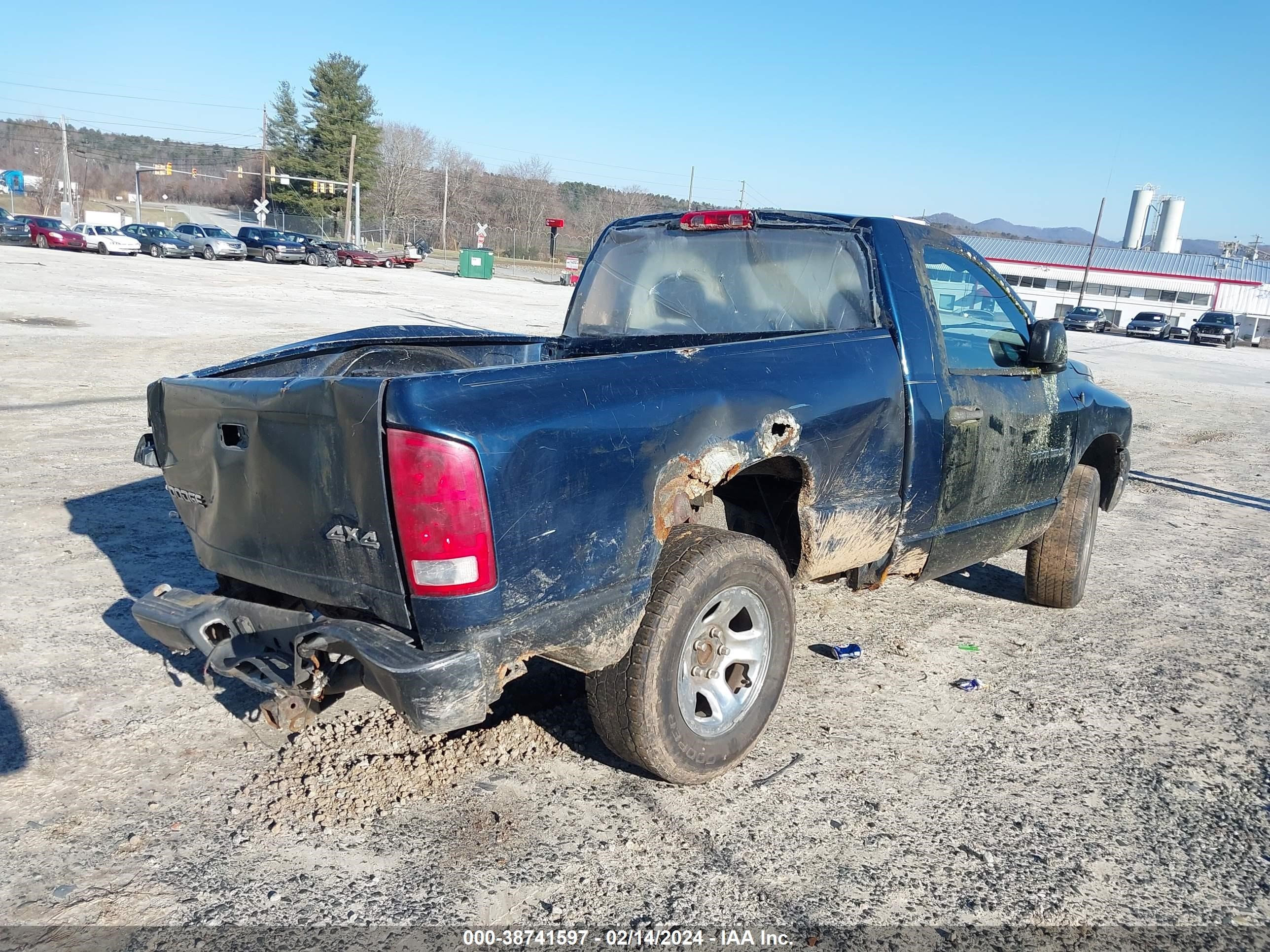 Photo 3 VIN: 1D7HU16N92J133682 - DODGE RAM 