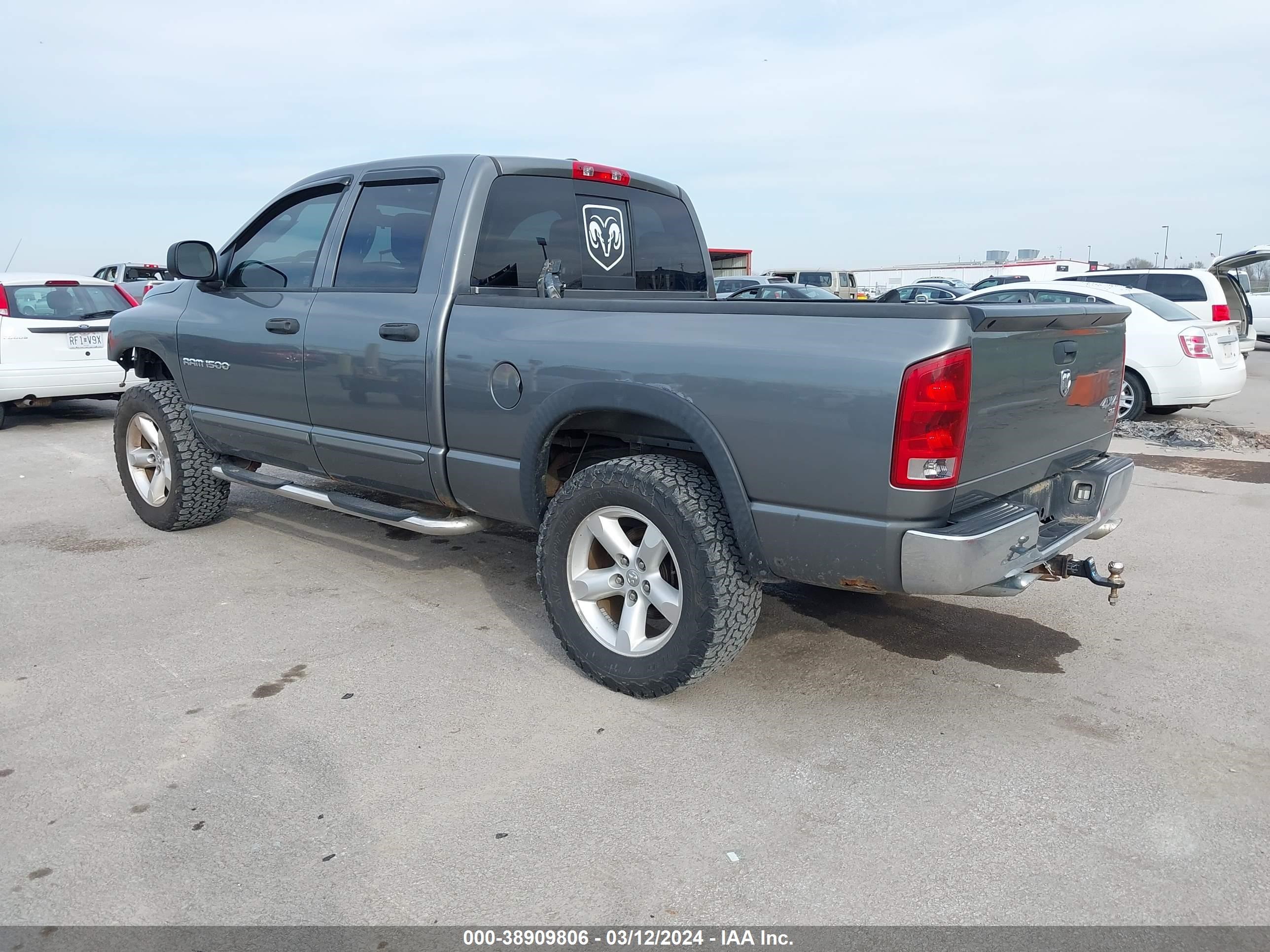 Photo 2 VIN: 1D7HU18206S587502 - DODGE RAM 