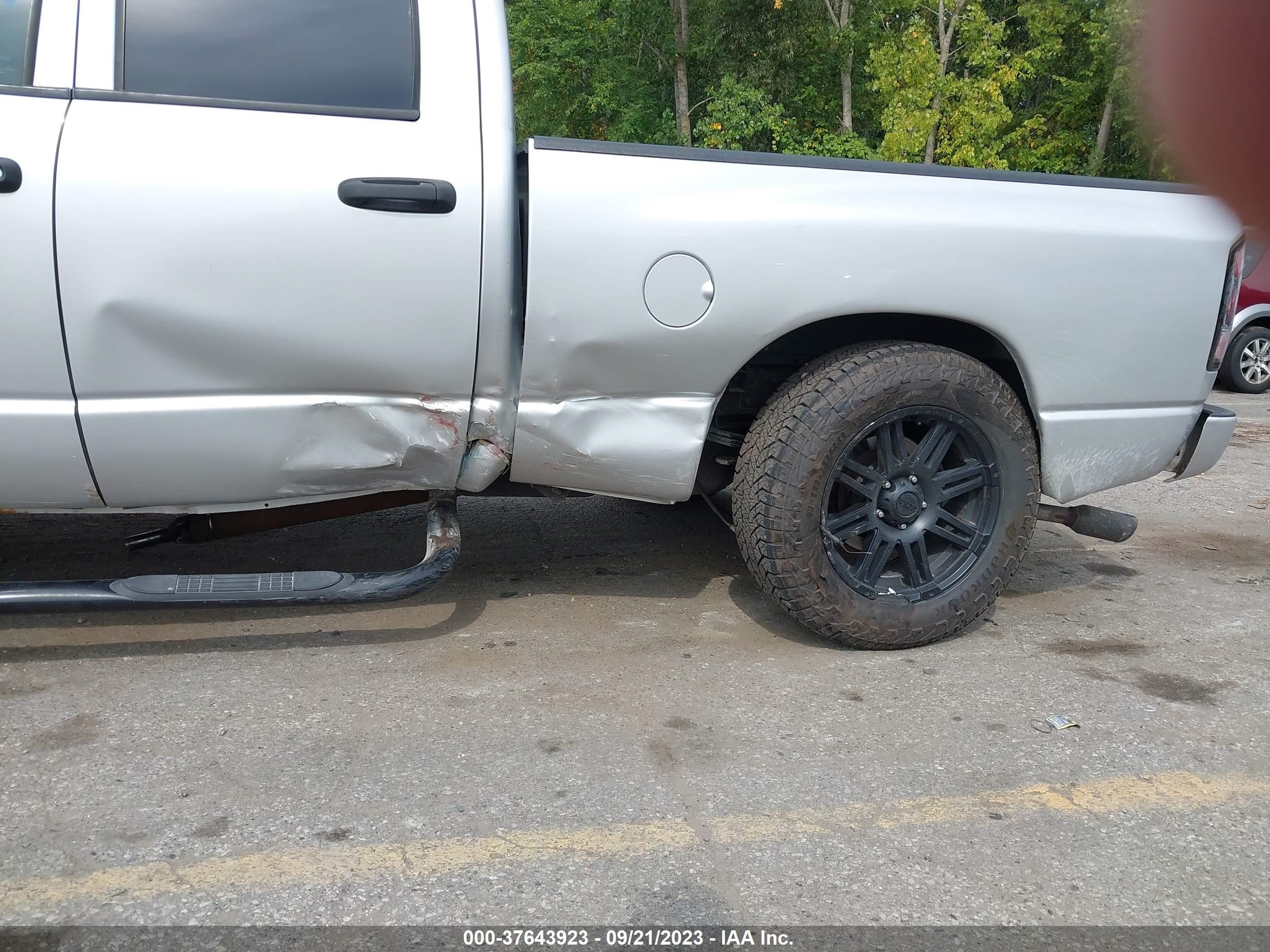 Photo 5 VIN: 1D7HU18216S553469 - DODGE RAM 