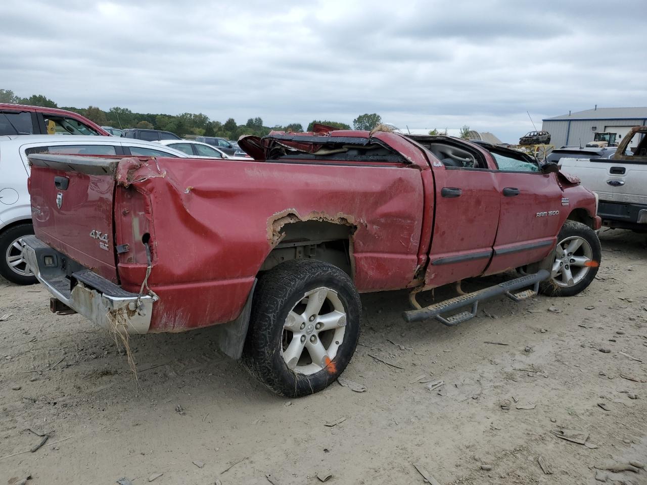 Photo 2 VIN: 1D7HU18217S101443 - DODGE RAM 