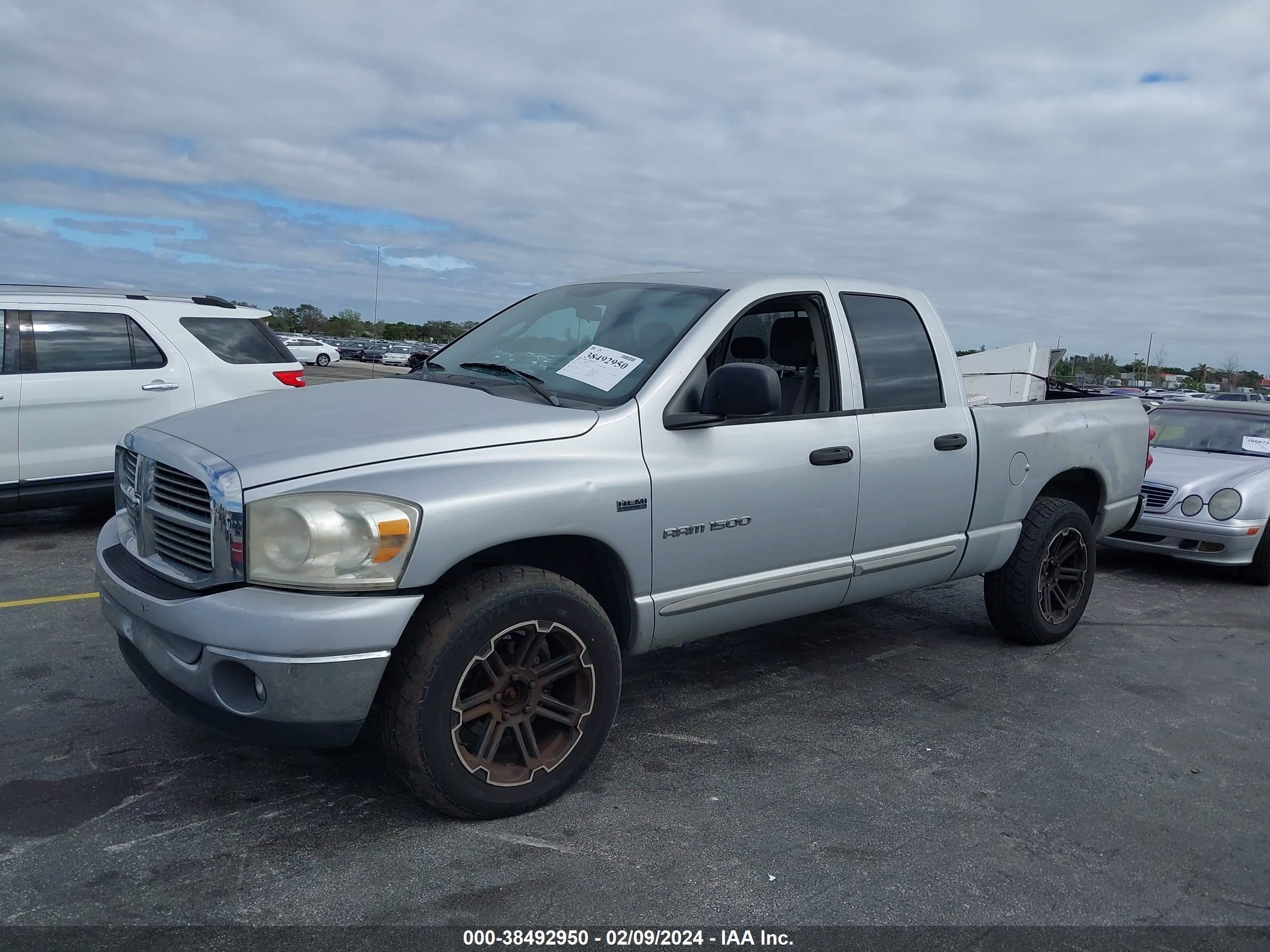 Photo 1 VIN: 1D7HU18217S134376 - DODGE RAM 