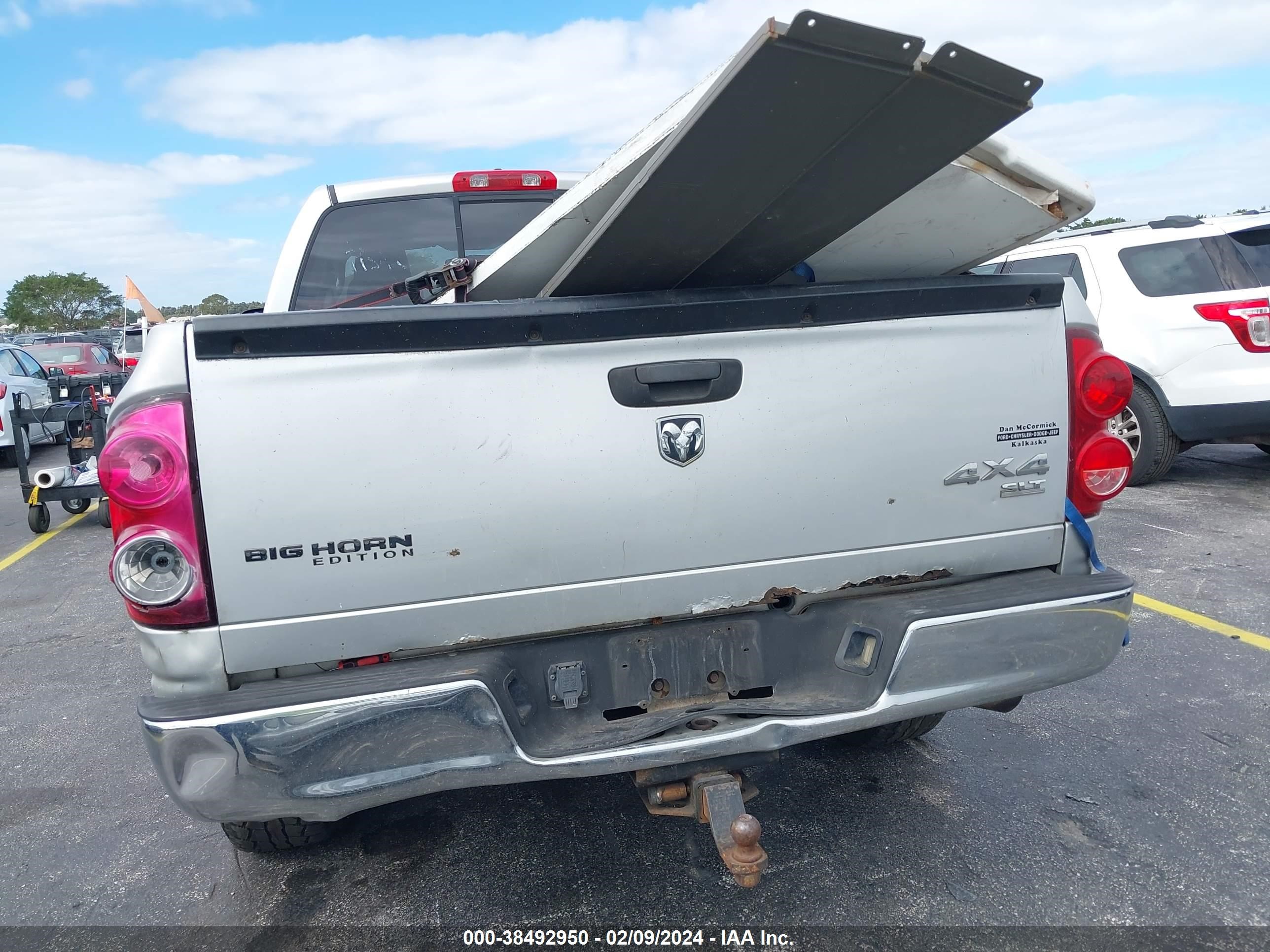 Photo 5 VIN: 1D7HU18217S134376 - DODGE RAM 