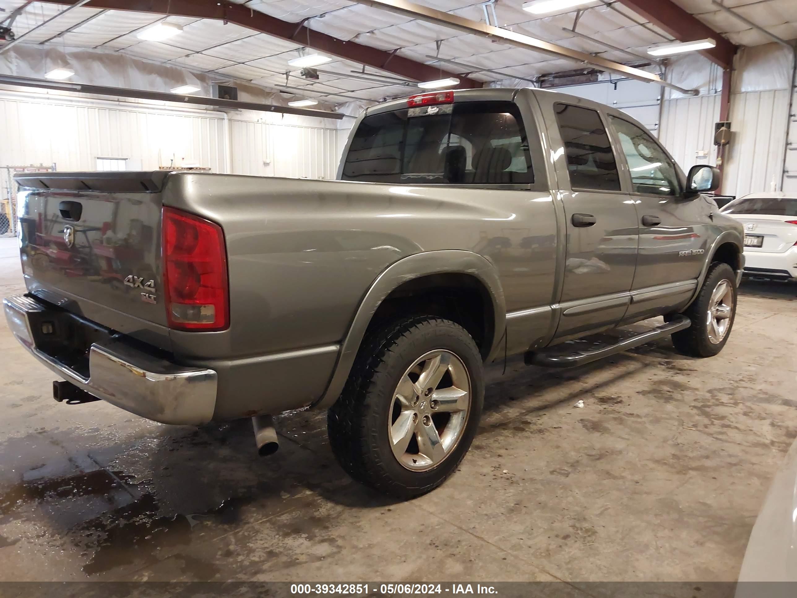 Photo 3 VIN: 1D7HU18226S678657 - DODGE RAM 