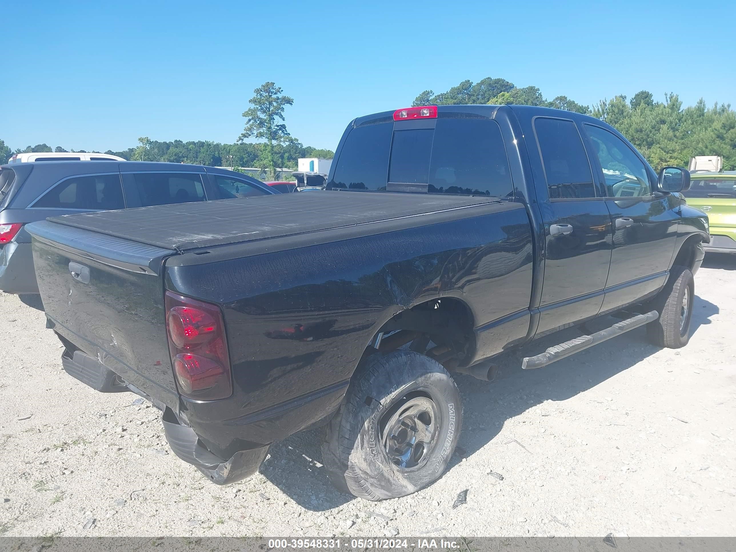 Photo 3 VIN: 1D7HU18238S607521 - DODGE RAM 