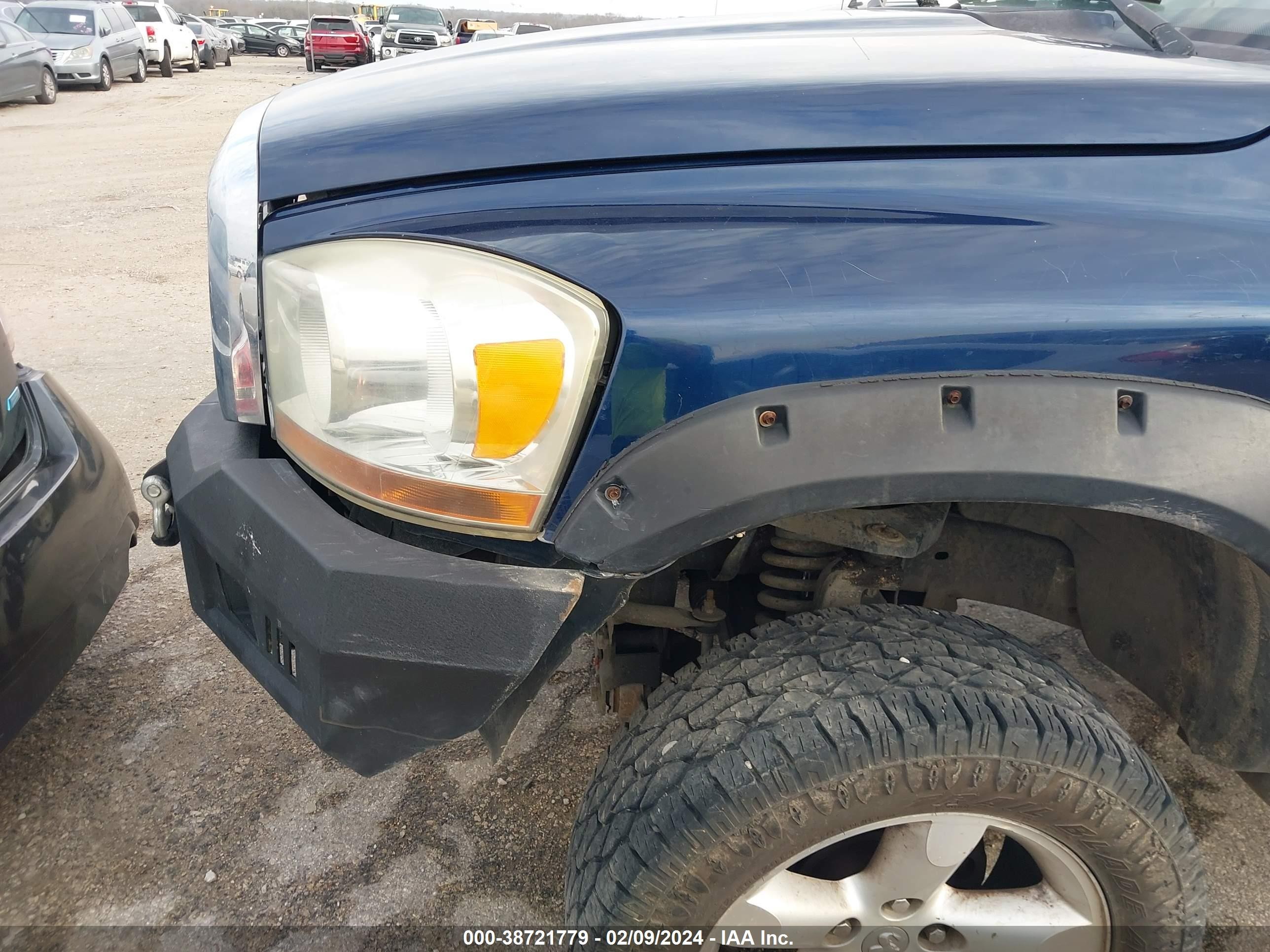 Photo 12 VIN: 1D7HU18246S628813 - DODGE RAM 