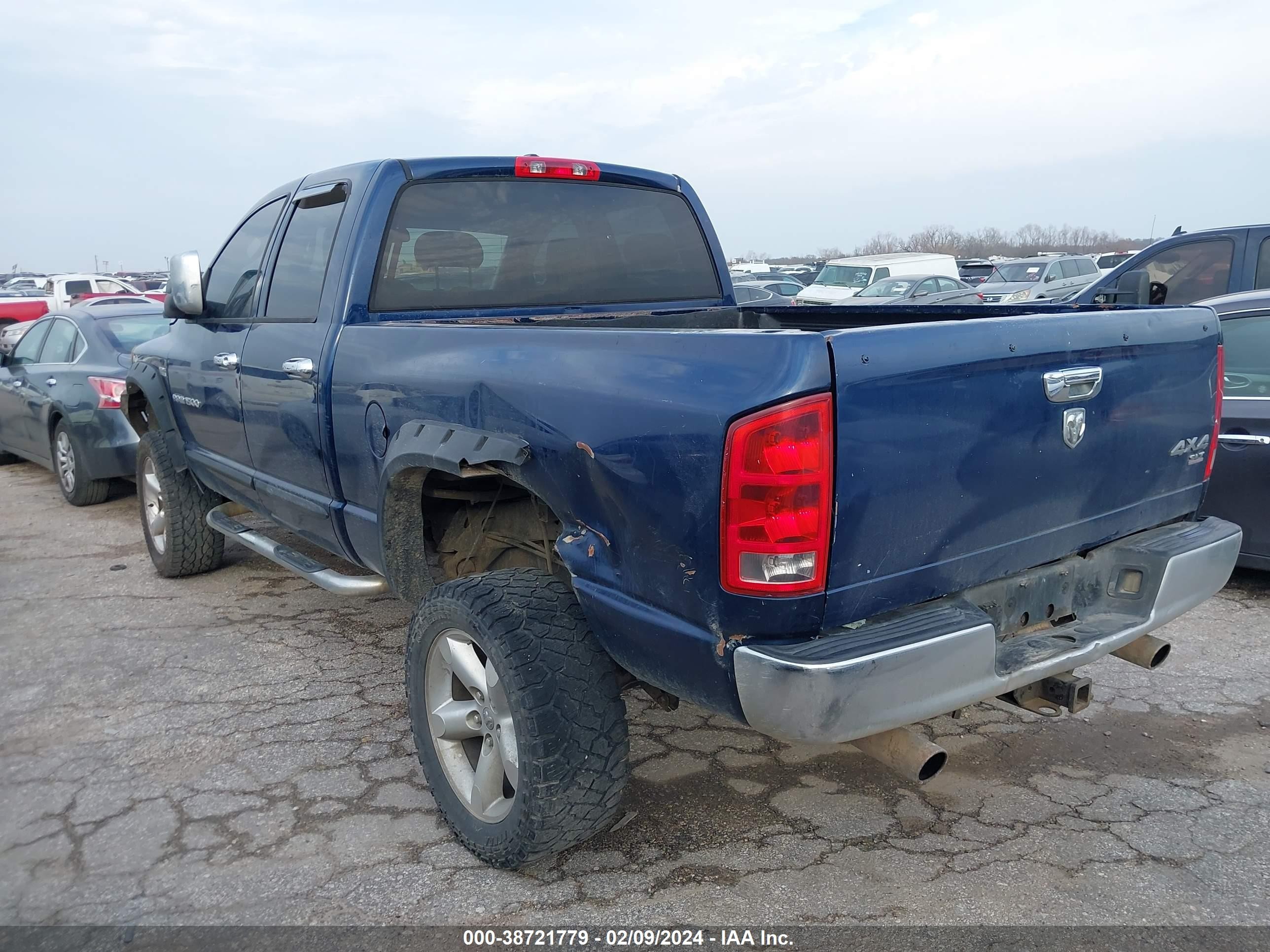 Photo 2 VIN: 1D7HU18246S628813 - DODGE RAM 