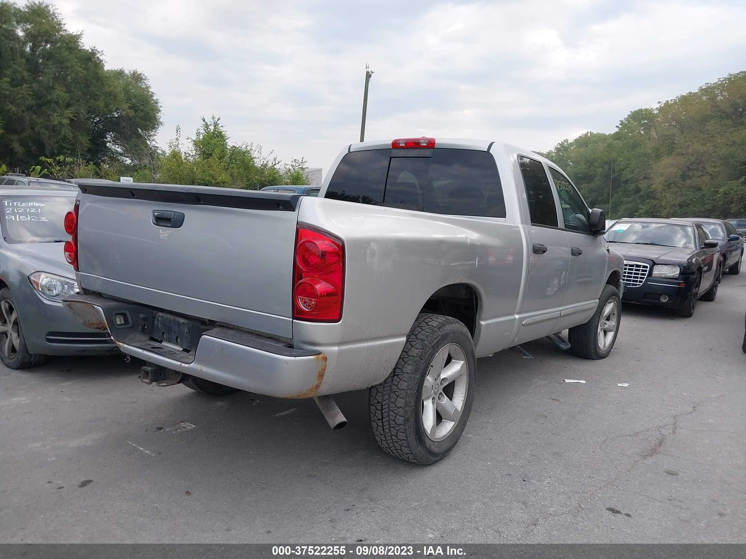 Photo 3 VIN: 1D7HU18247J565204 - DODGE RAM 