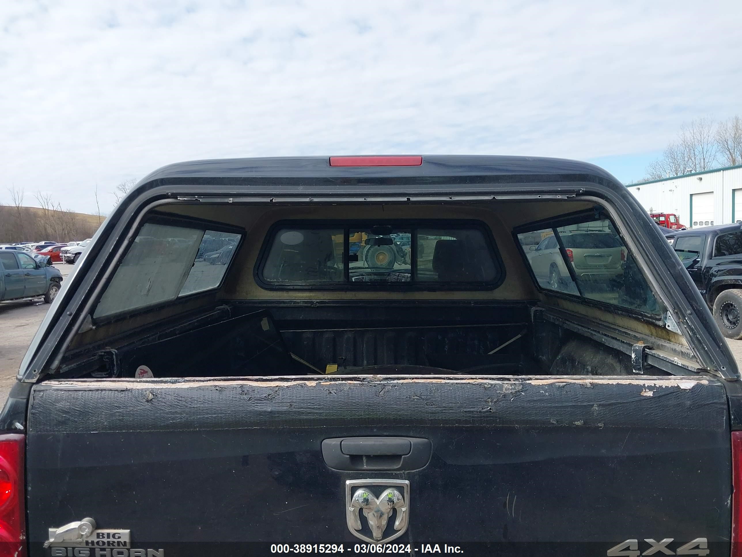 Photo 13 VIN: 1D7HU18257S223335 - DODGE RAM 