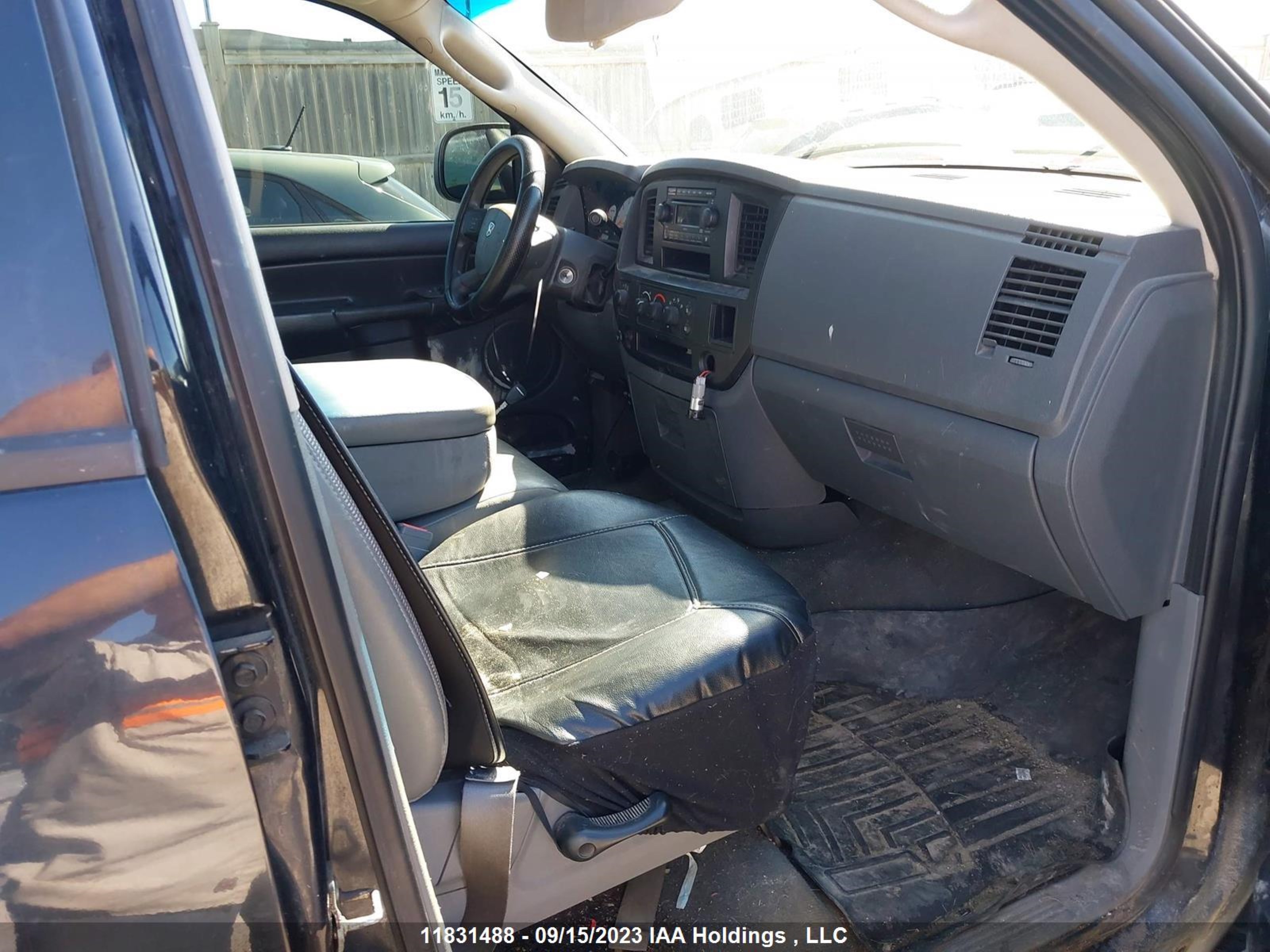 Photo 4 VIN: 1D7HU18258J202587 - DODGE RAM 