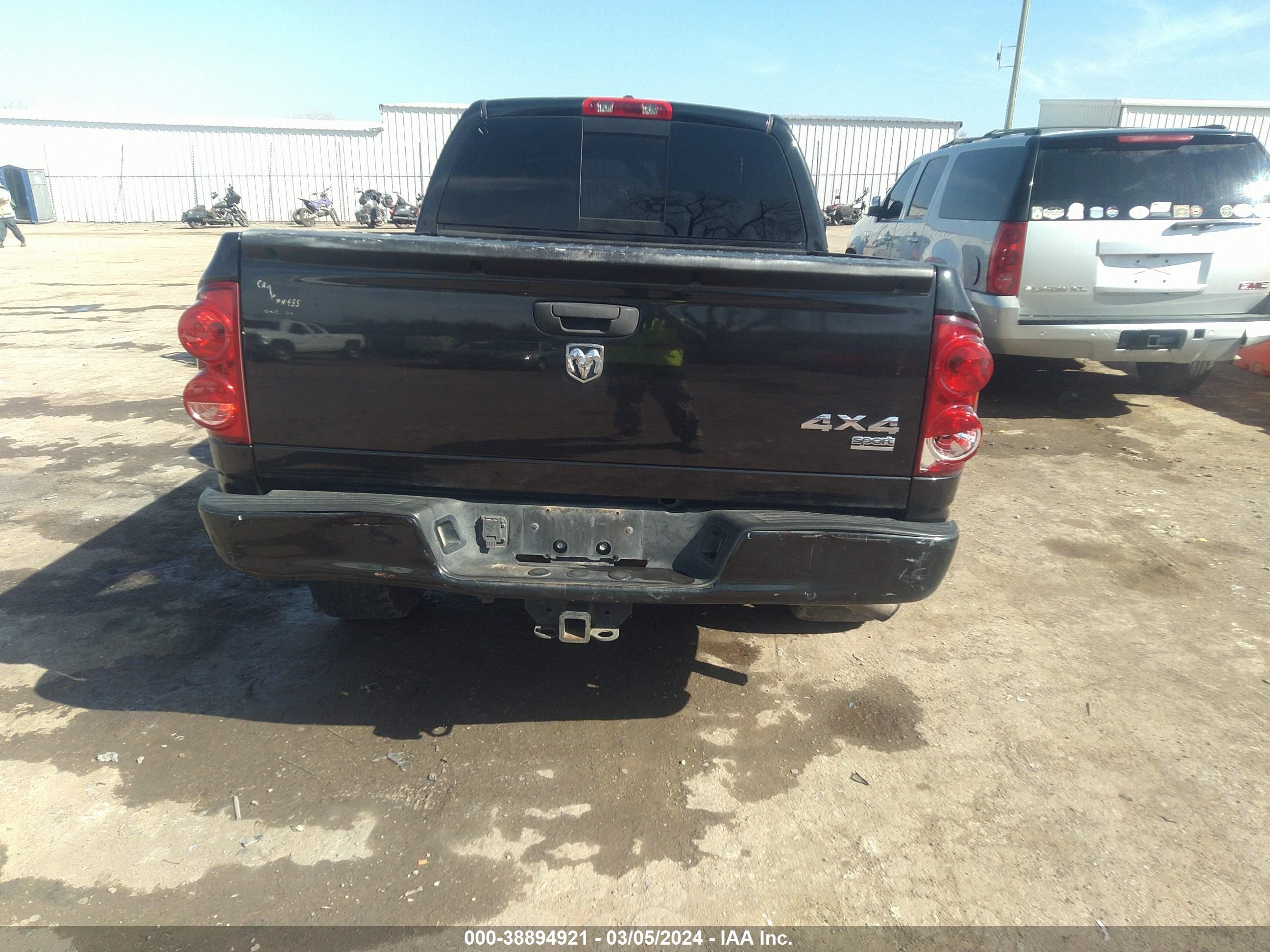 Photo 15 VIN: 1D7HU18258S534183 - DODGE RAM 