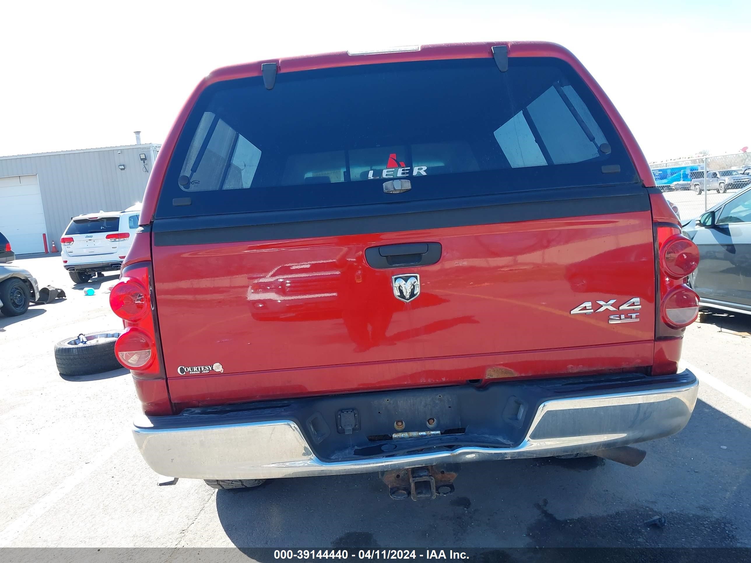 Photo 15 VIN: 1D7HU18258S606810 - DODGE RAM 