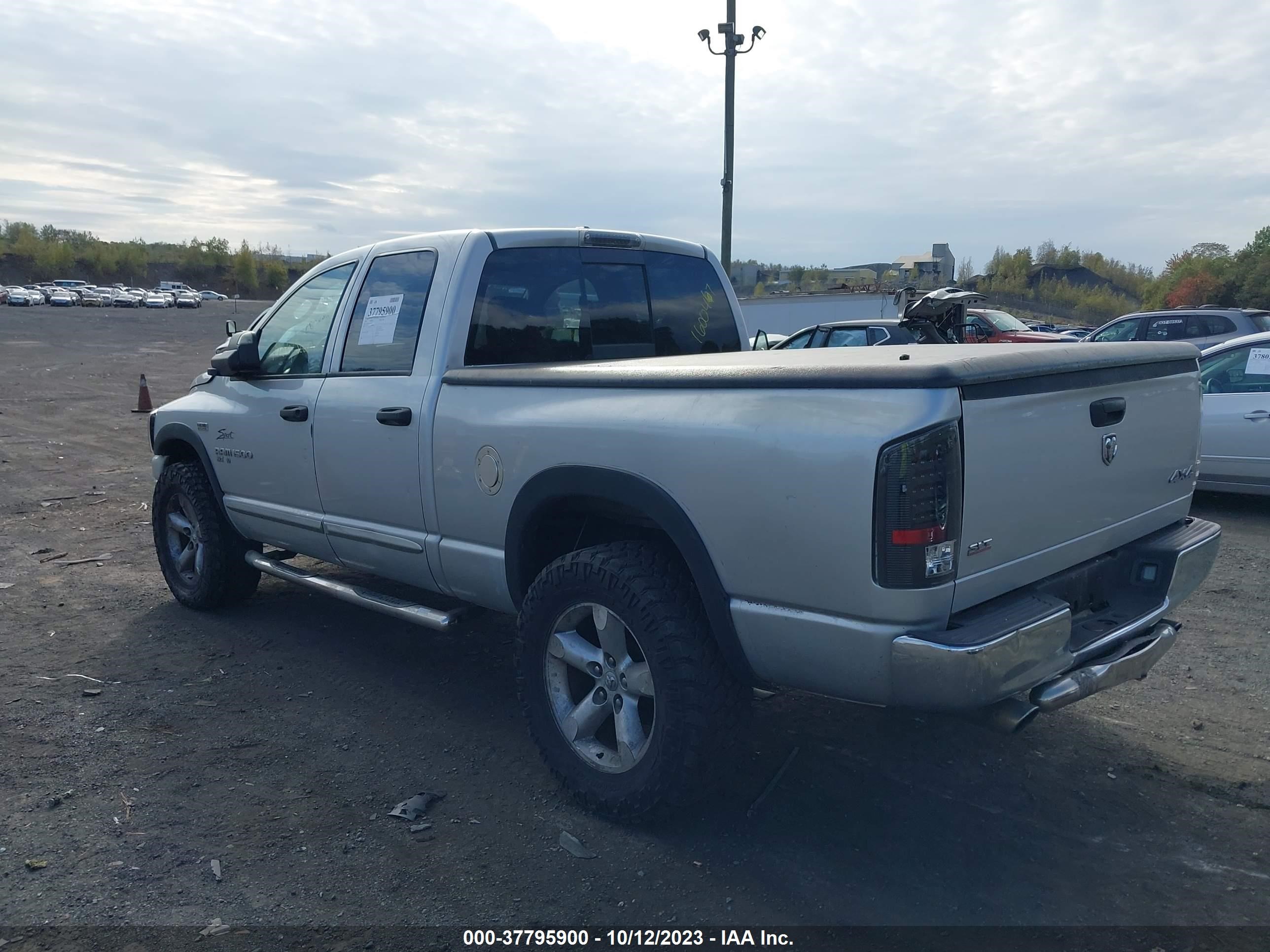 Photo 2 VIN: 1D7HU18276S586444 - DODGE RAM 