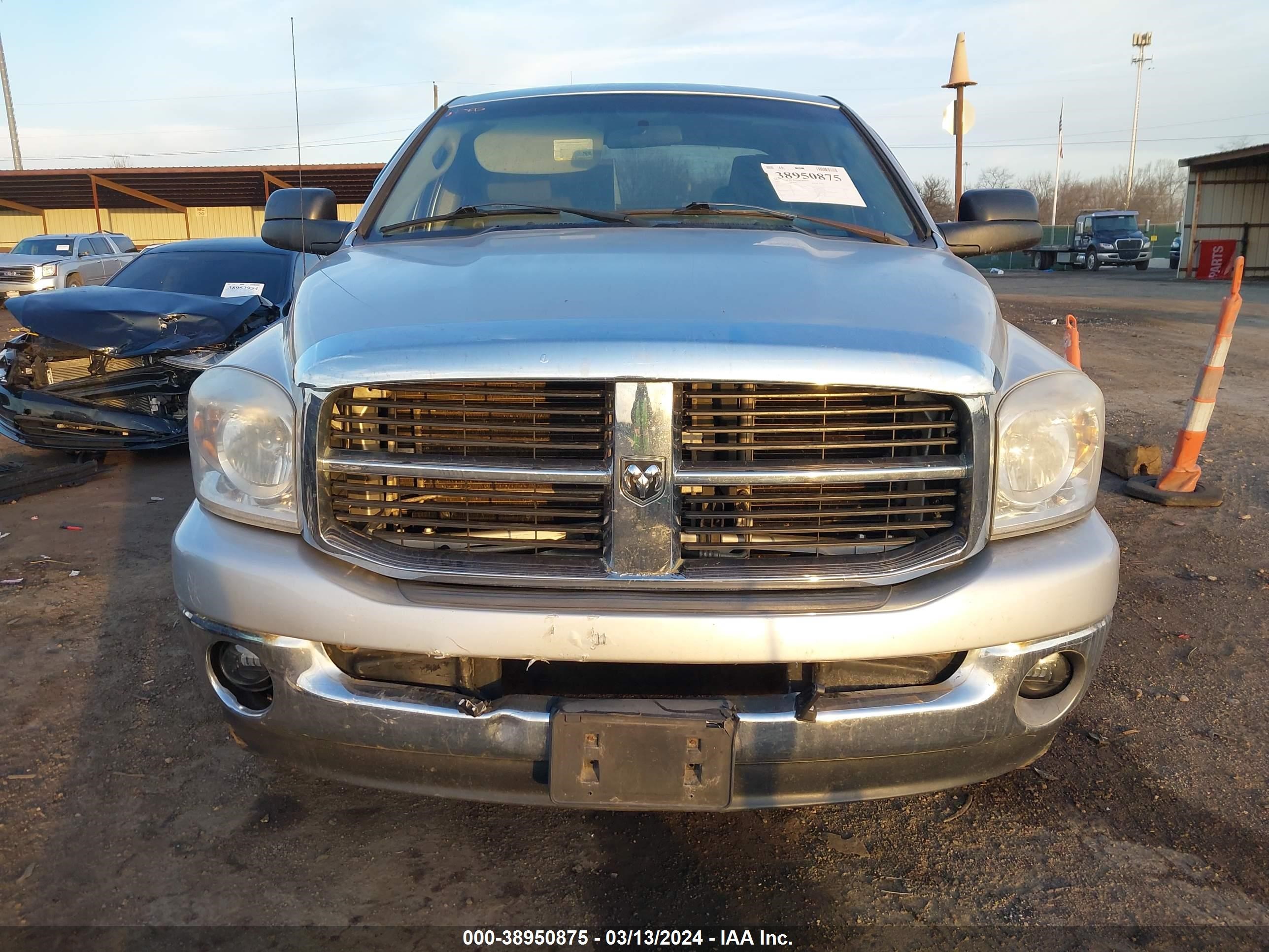 Photo 11 VIN: 1D7HU18287S245152 - DODGE RAM 