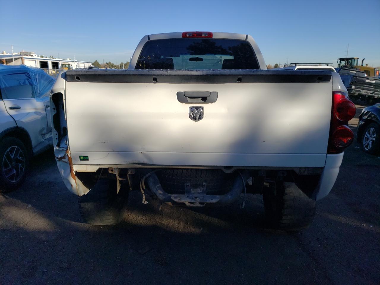 Photo 5 VIN: 1D7HU18288J142398 - DODGE RAM 