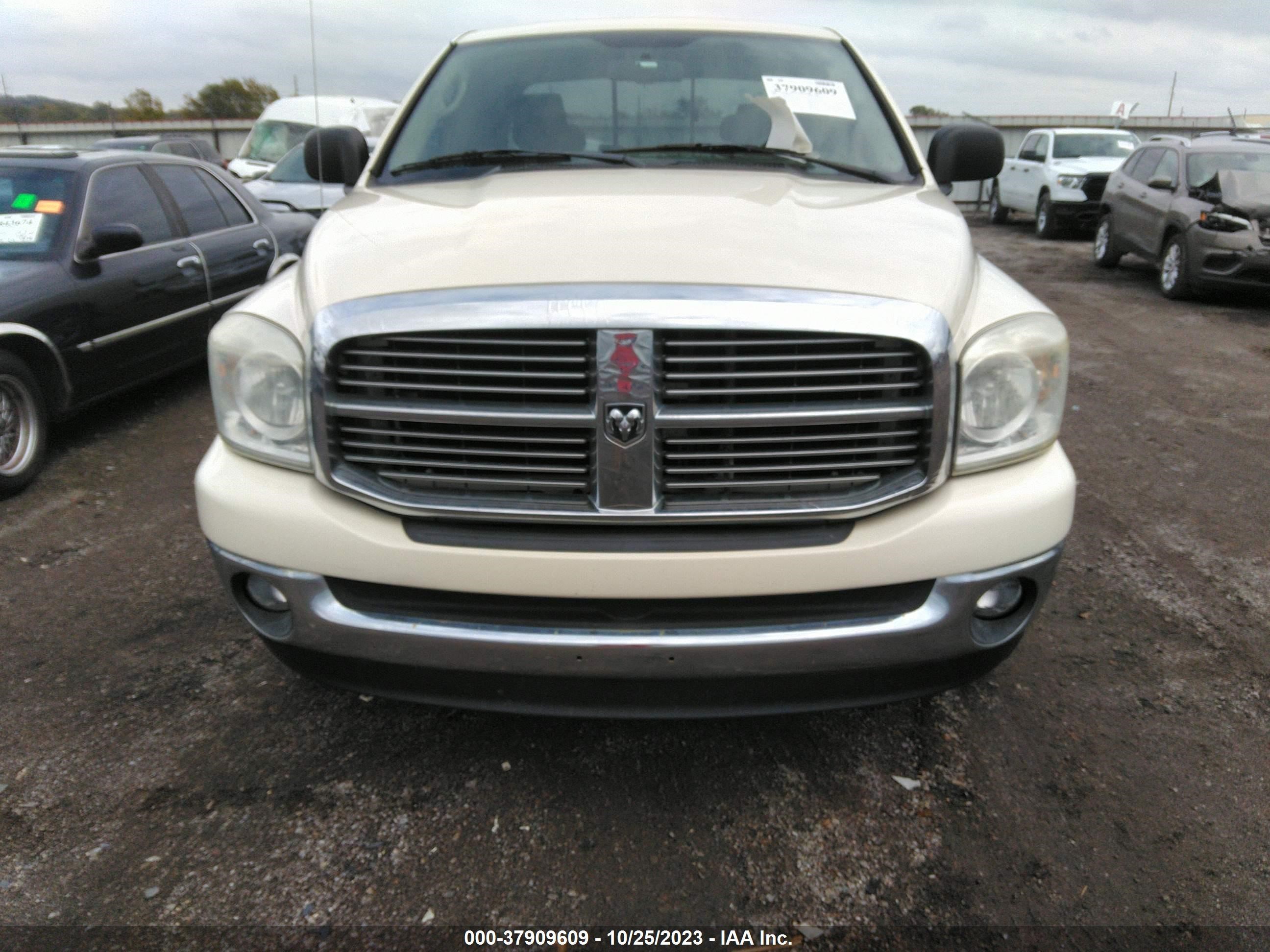 Photo 5 VIN: 1D7HU18288J164790 - DODGE RAM 