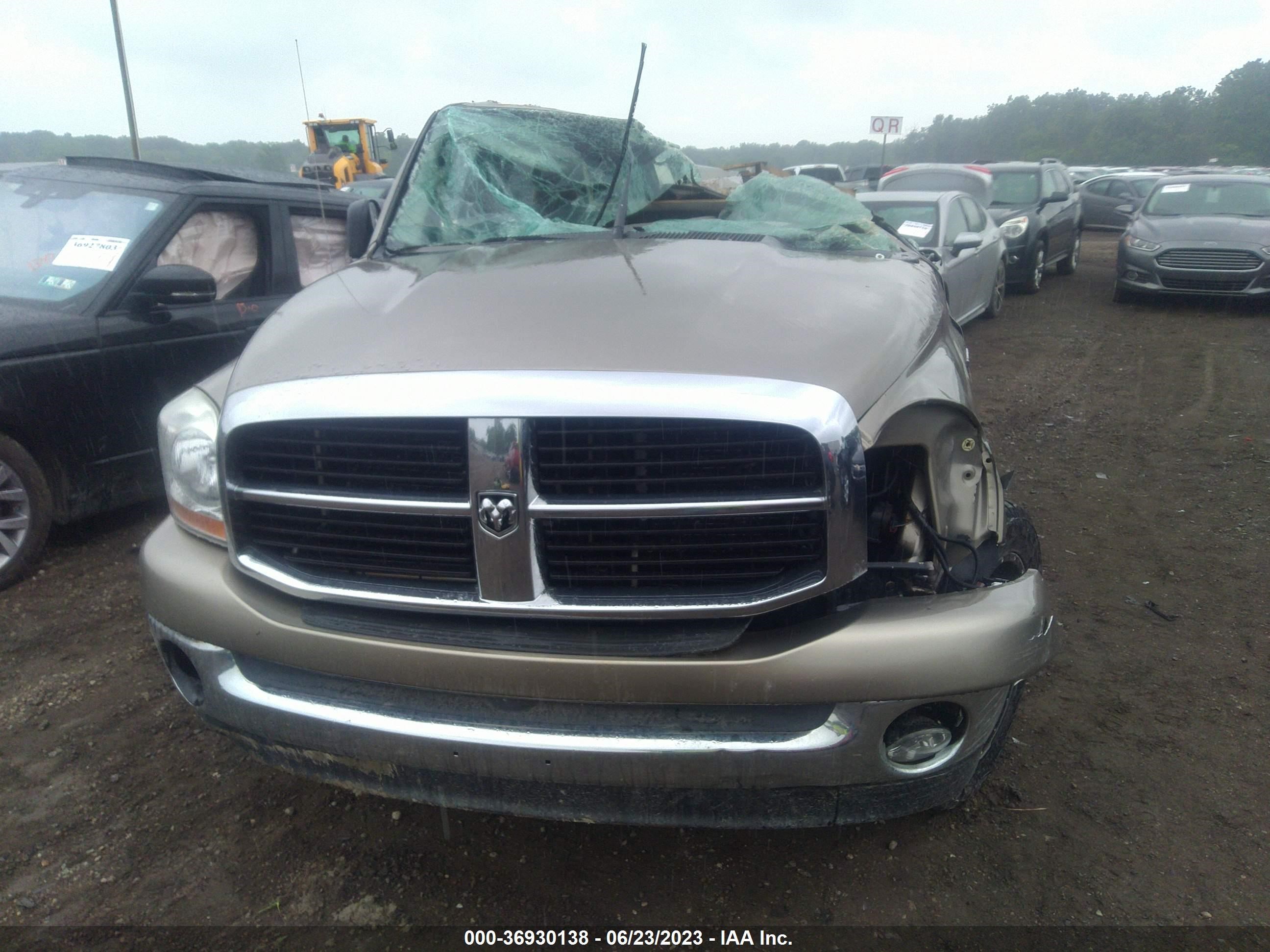 Photo 10 VIN: 1D7HU18296S563697 - DODGE RAM 