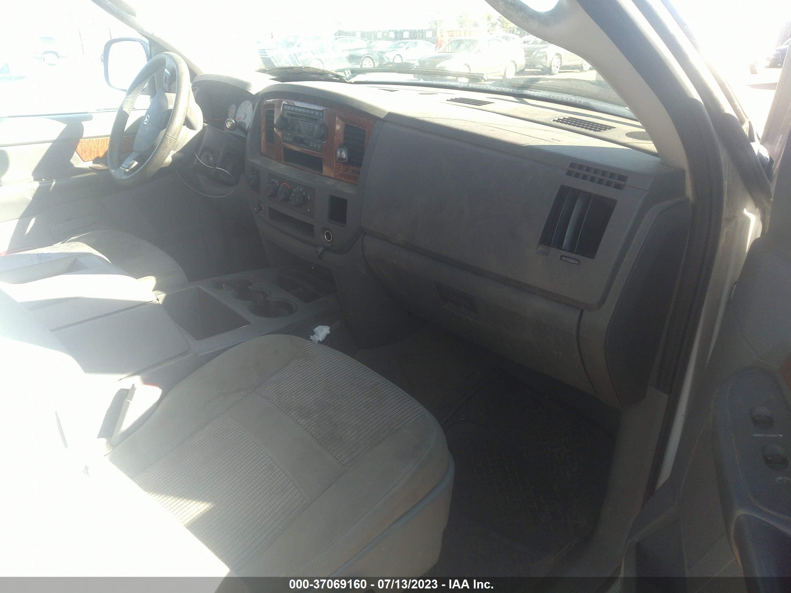 Photo 4 VIN: 1D7HU18296S672693 - DODGE RAM 