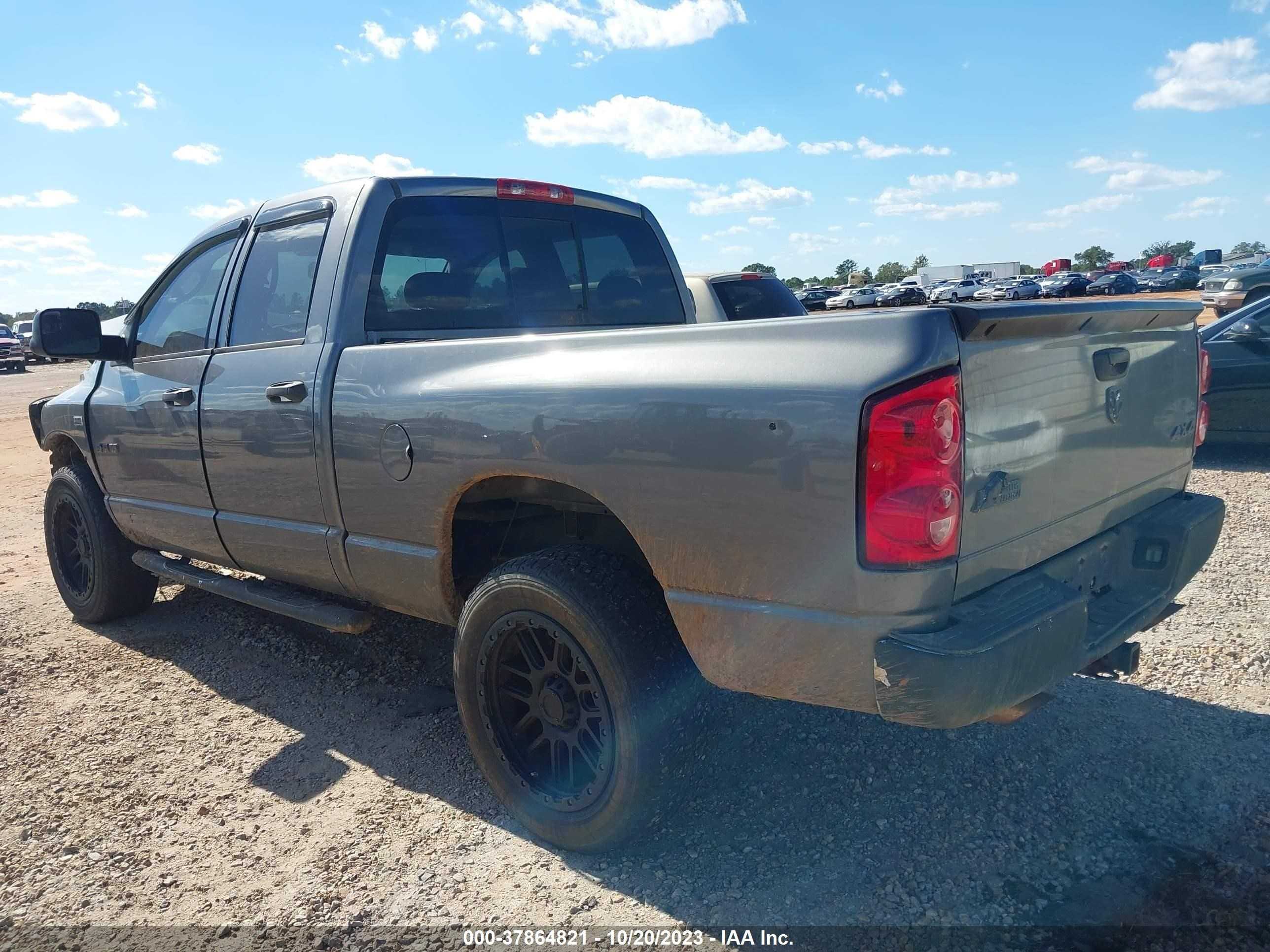 Photo 2 VIN: 1D7HU18298S548023 - DODGE RAM 