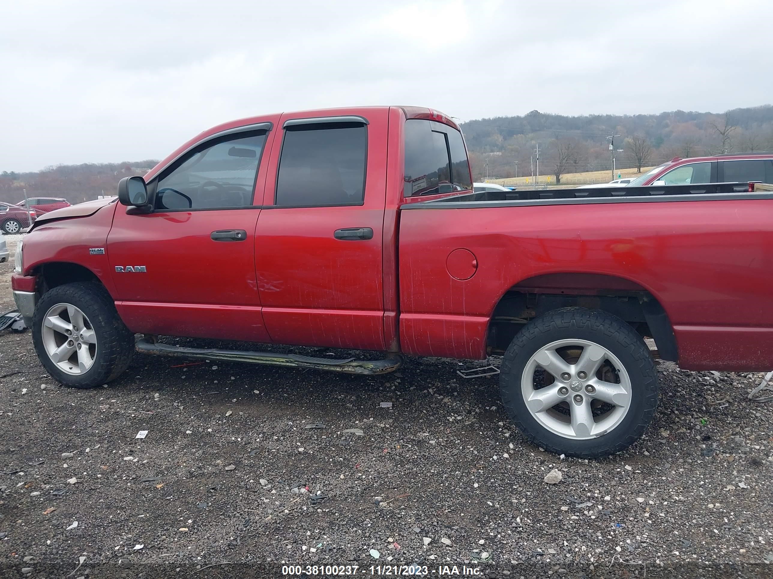 Photo 13 VIN: 1D7HU18298S616983 - DODGE RAM 