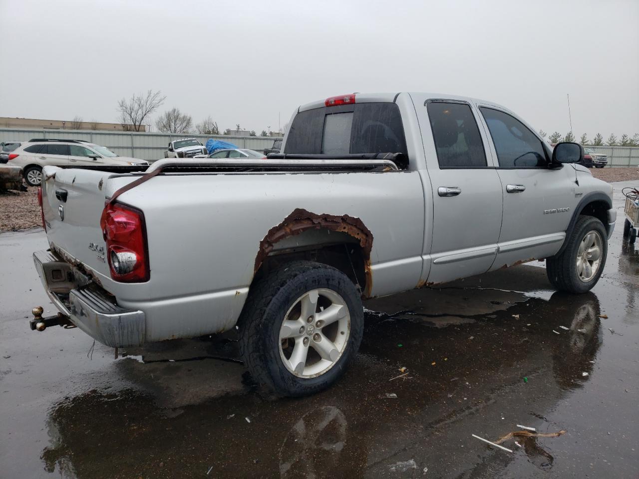 Photo 2 VIN: 1D7HU182X7S155520 - DODGE RAM 