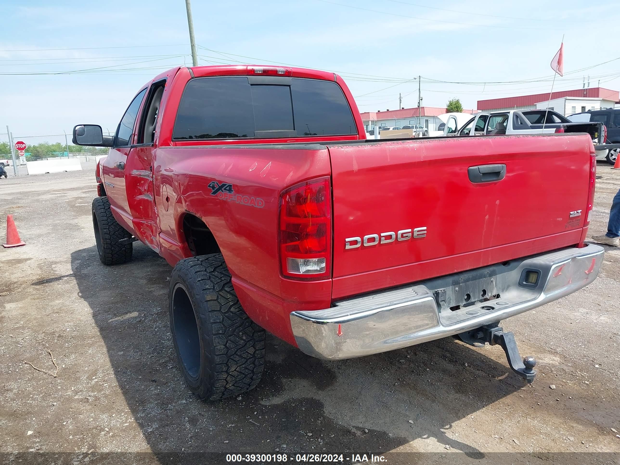 Photo 2 VIN: 1D7HU18D03S317120 - DODGE RAM 