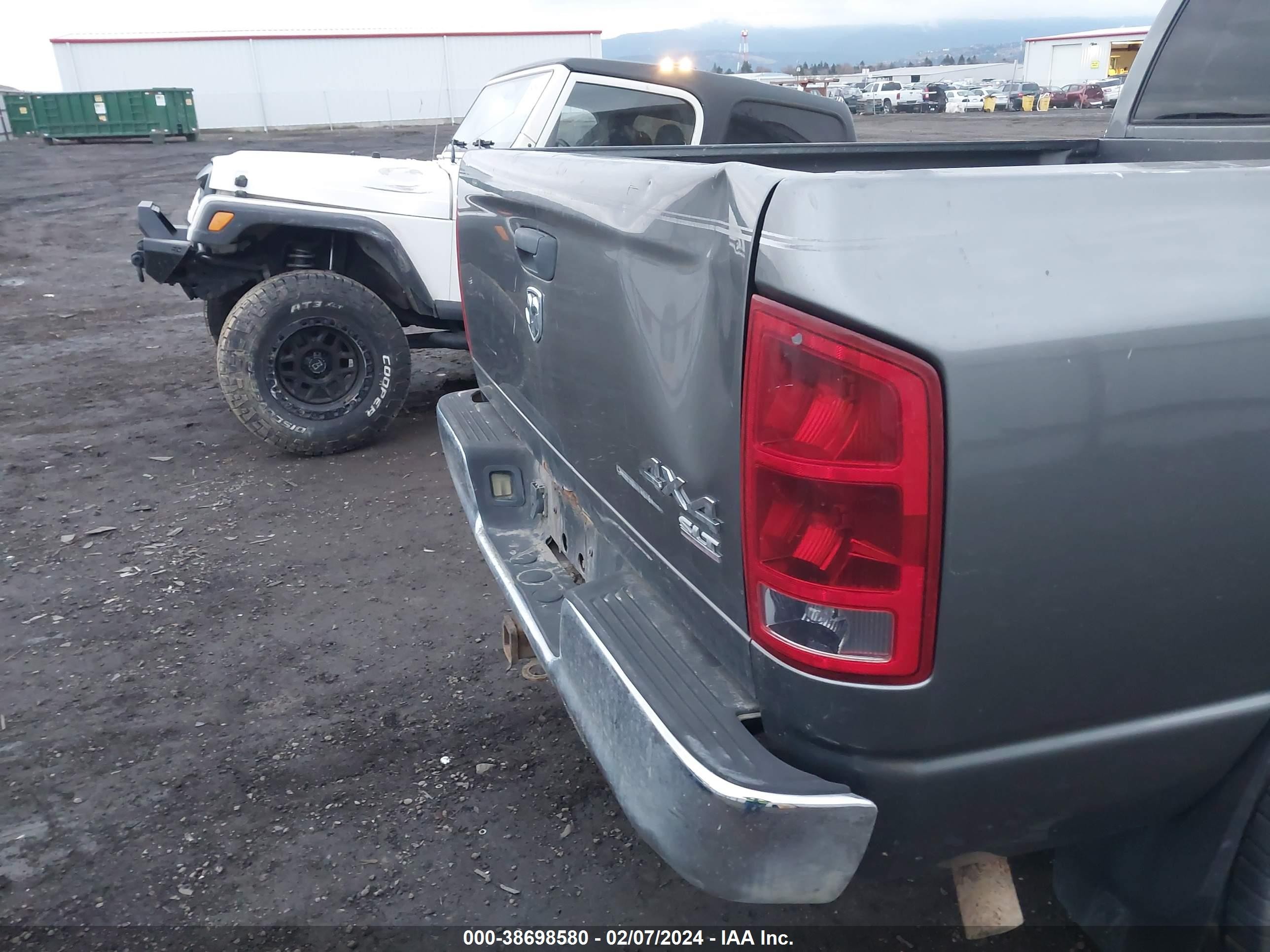 Photo 5 VIN: 1D7HU18D05S105403 - DODGE RAM 