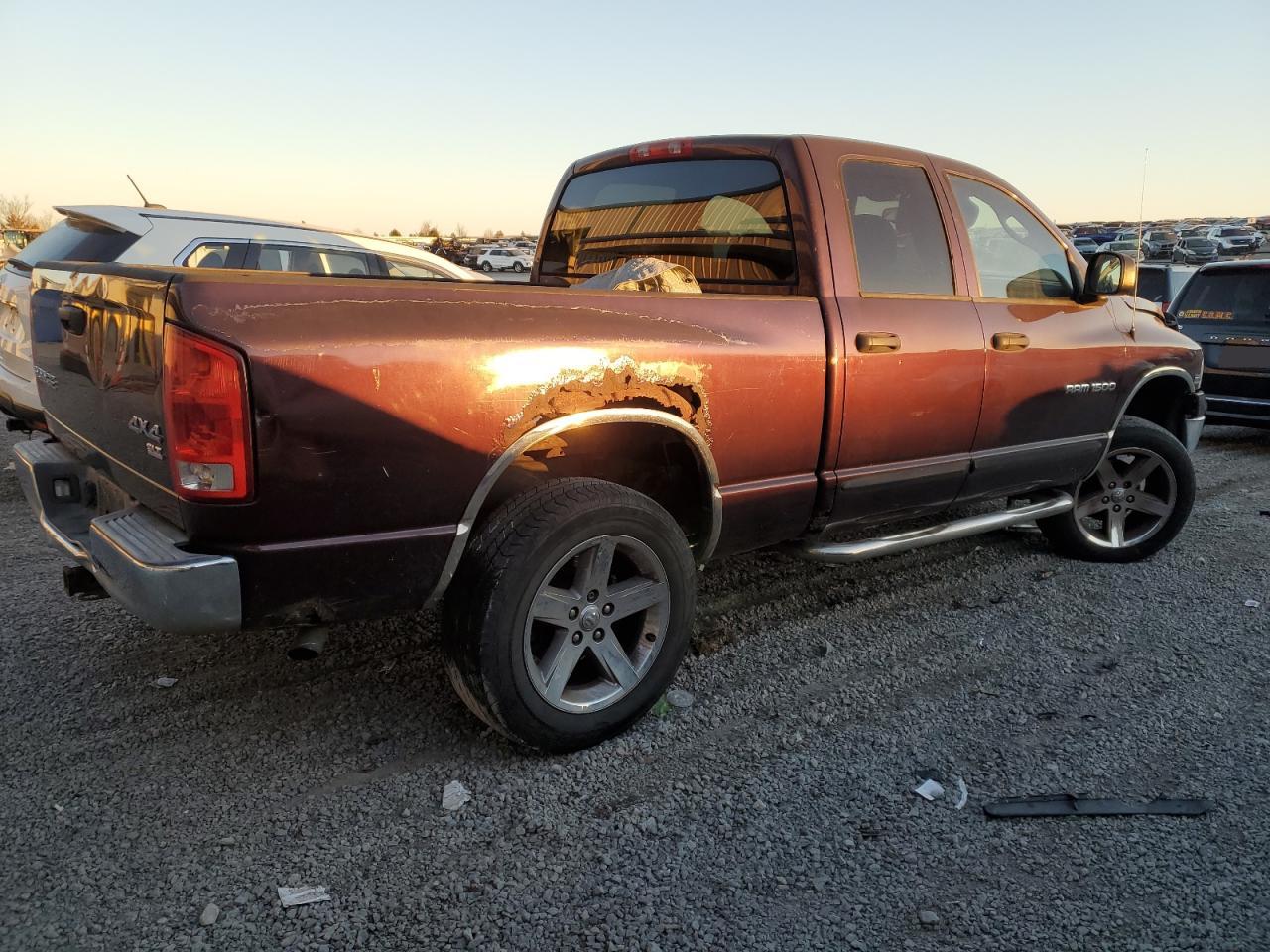 Photo 2 VIN: 1D7HU18D14S669737 - DODGE RAM 