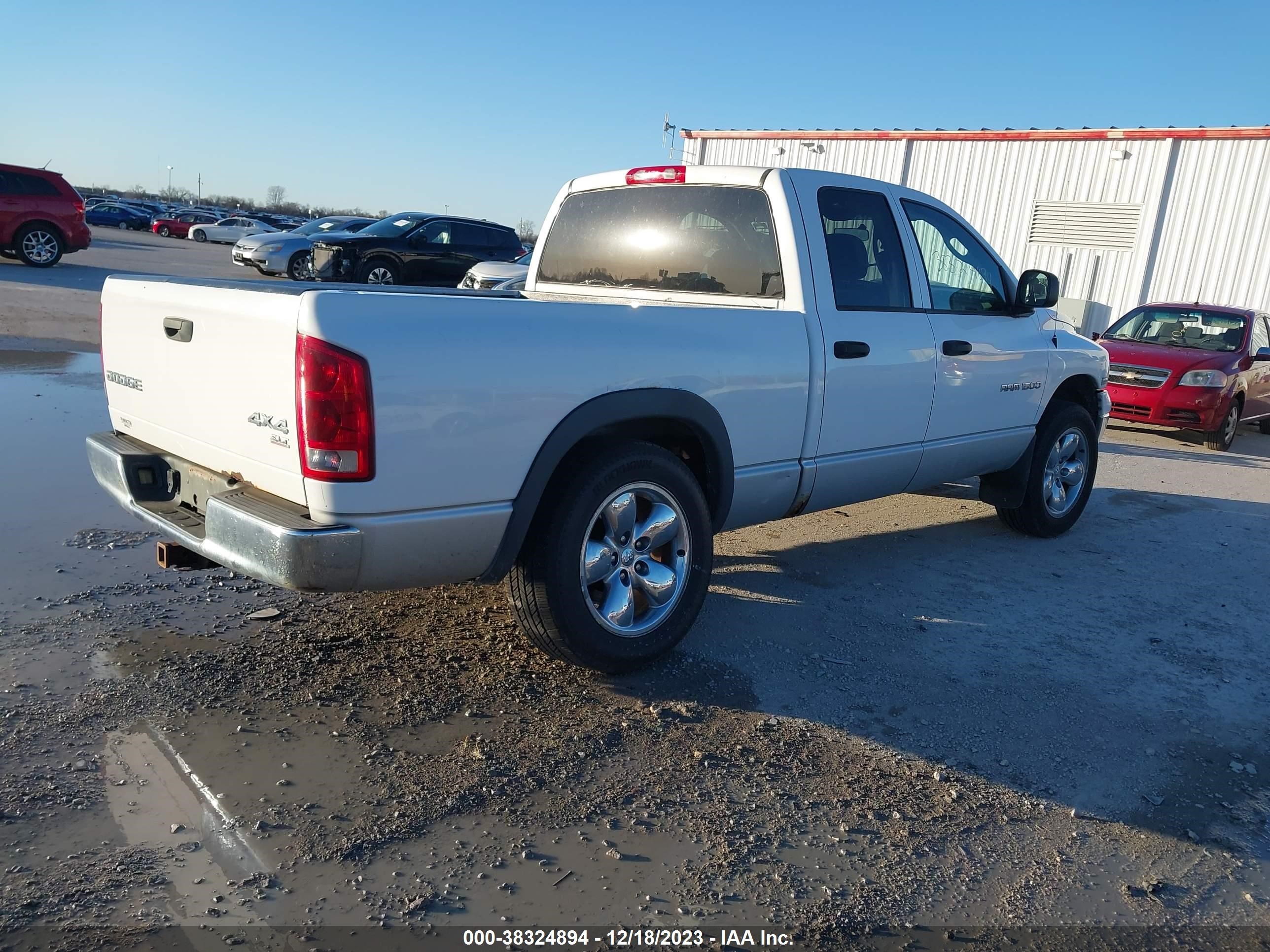 Photo 3 VIN: 1D7HU18D34J105268 - DODGE RAM 