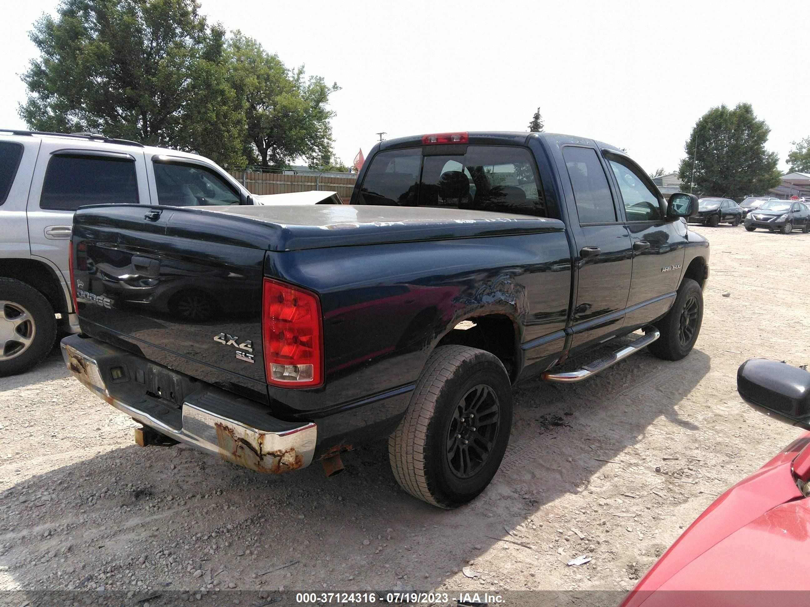 Photo 3 VIN: 1D7HU18D34S788681 - DODGE RAM 