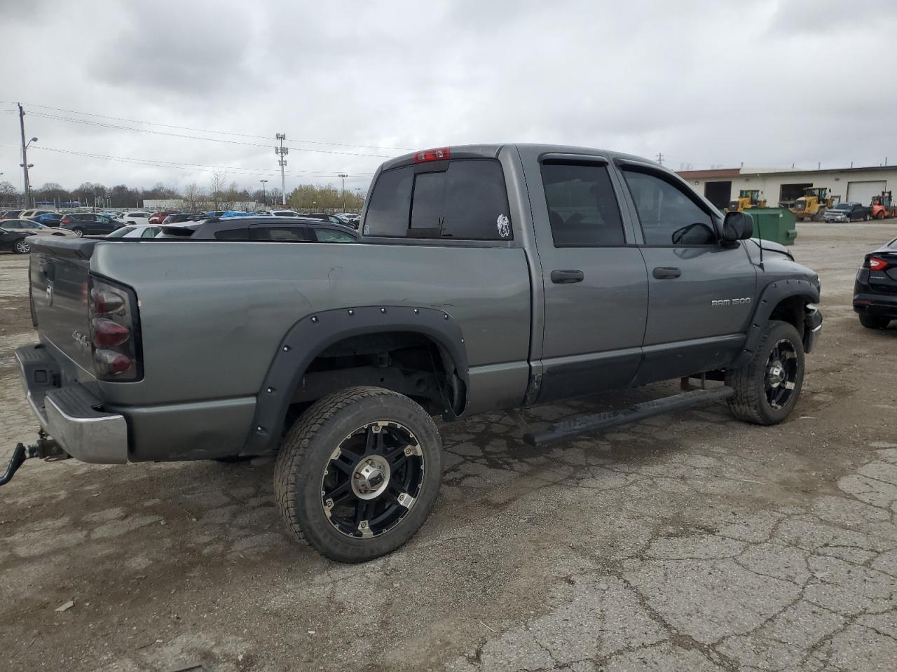 Photo 2 VIN: 1D7HU18D35S282754 - DODGE RAM 