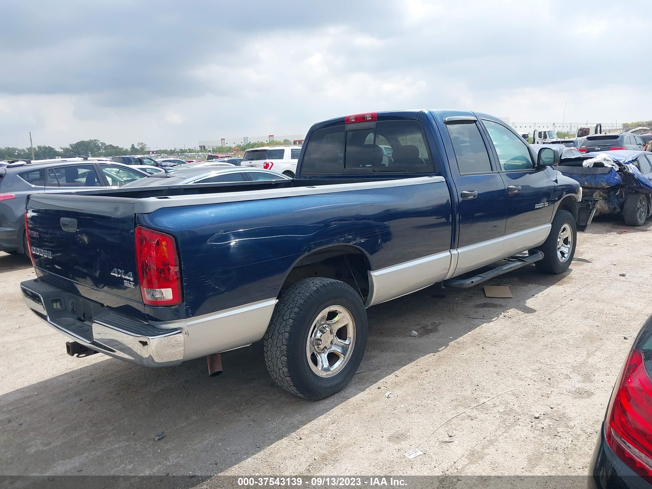 Photo 3 VIN: 1D7HU18D44J154768 - DODGE RAM 