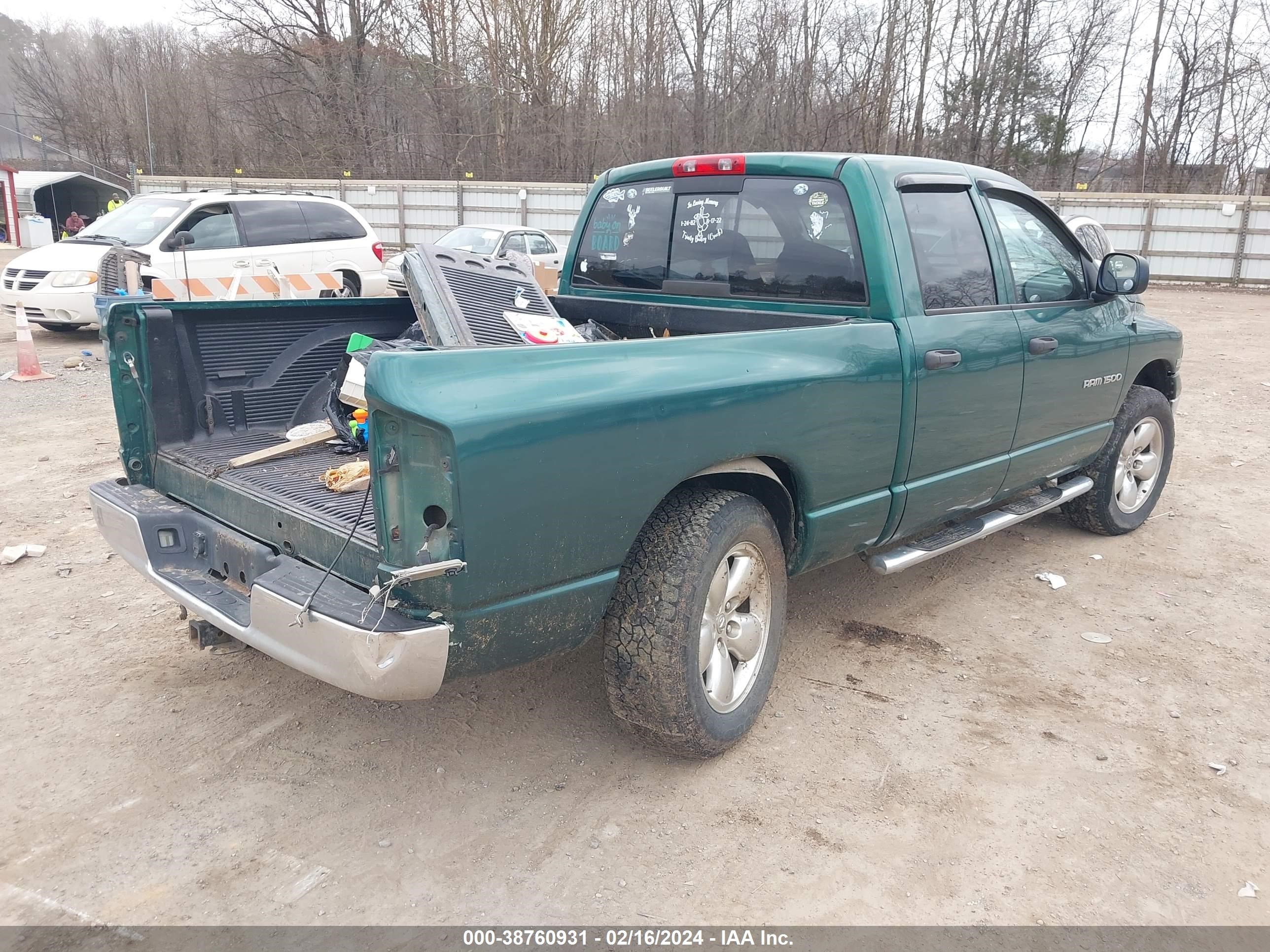 Photo 3 VIN: 1D7HU18D44S572919 - DODGE RAM 