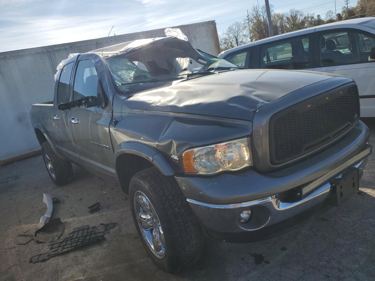 Photo 3 VIN: 1D7HU18D55S357017 - DODGE RAM 