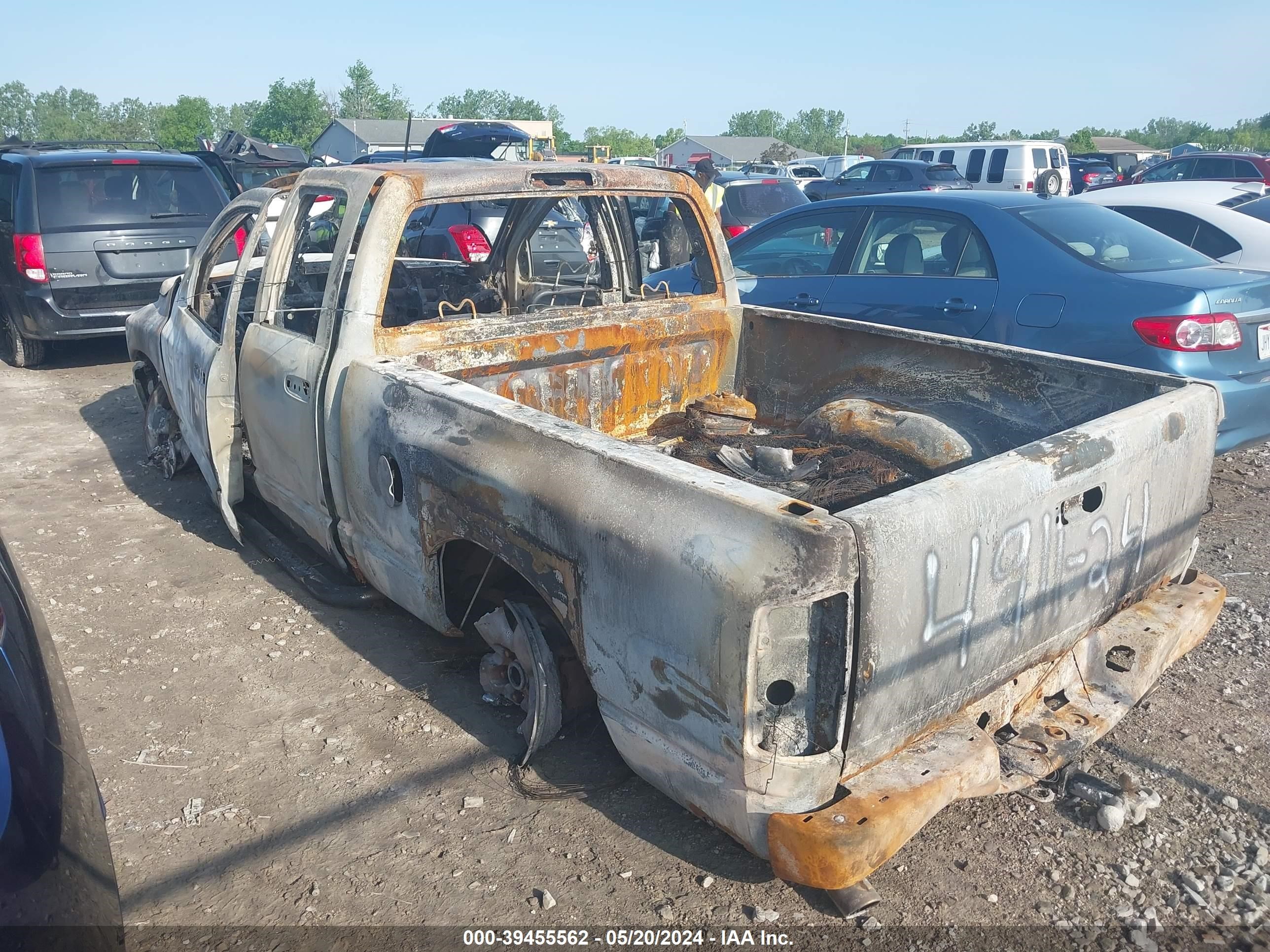 Photo 2 VIN: 1D7HU18D64S646325 - DODGE RAM 