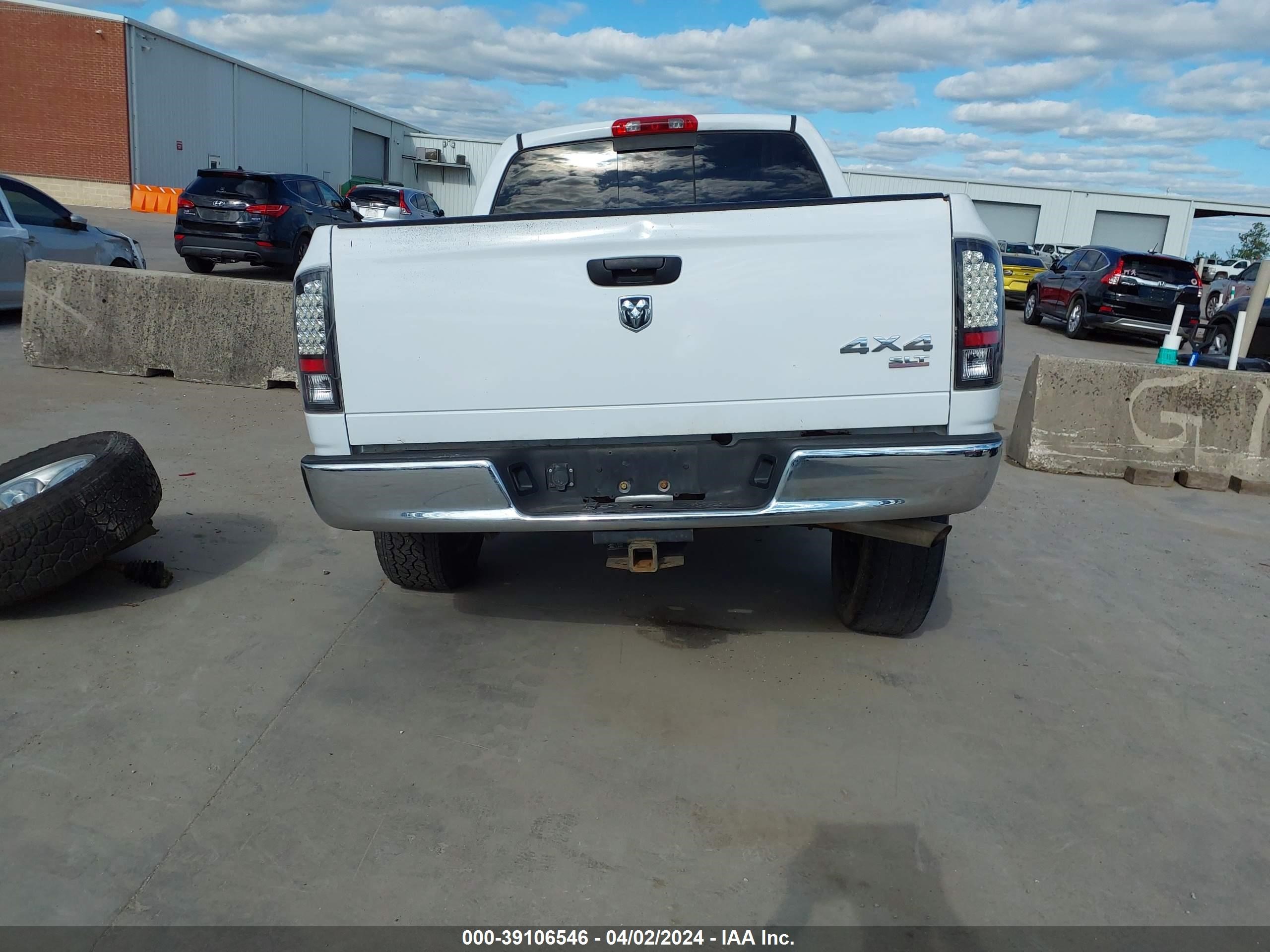 Photo 16 VIN: 1D7HU18D65S208440 - DODGE RAM 