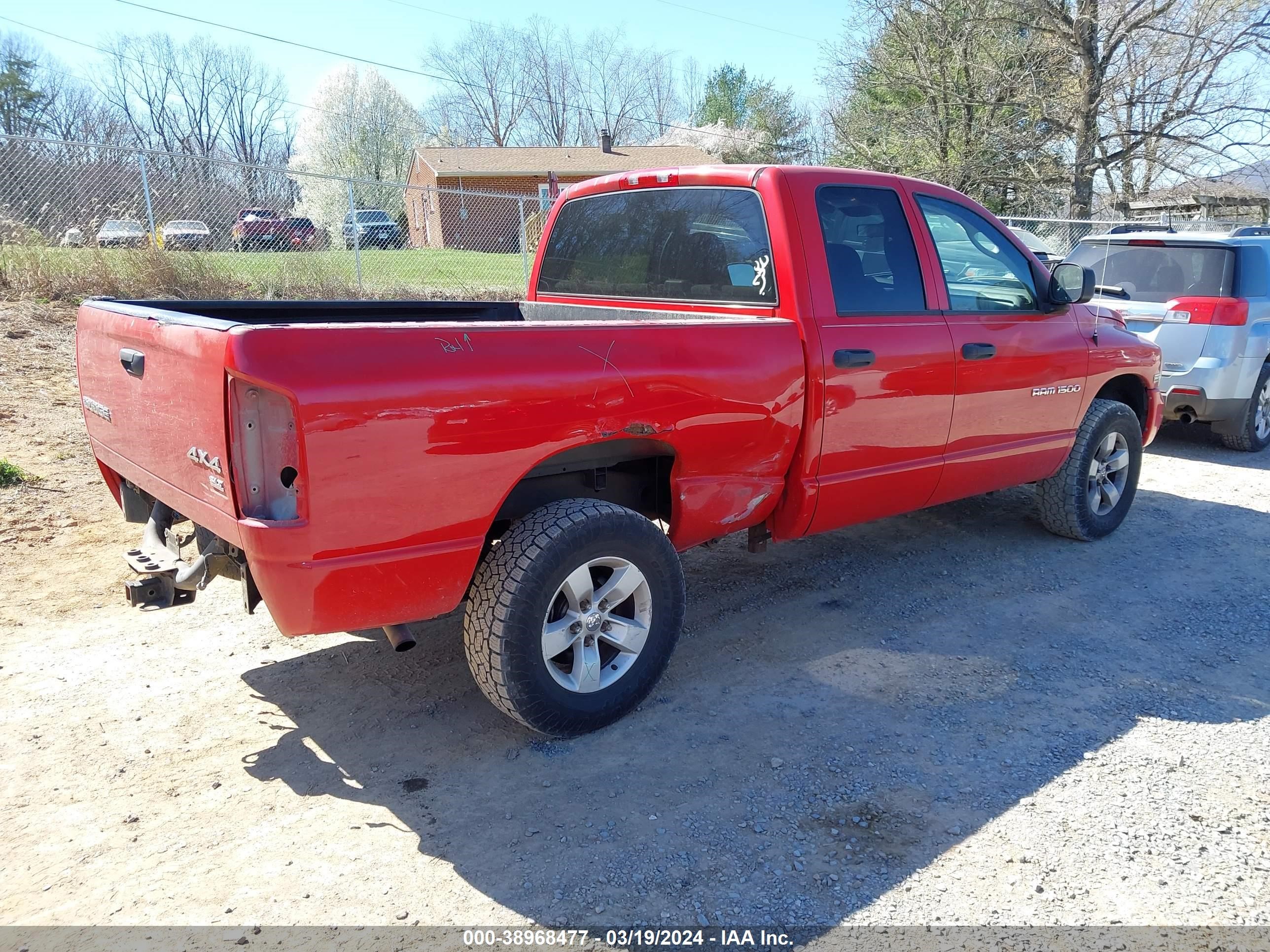 Photo 3 VIN: 1D7HU18D73S274623 - DODGE RAM 