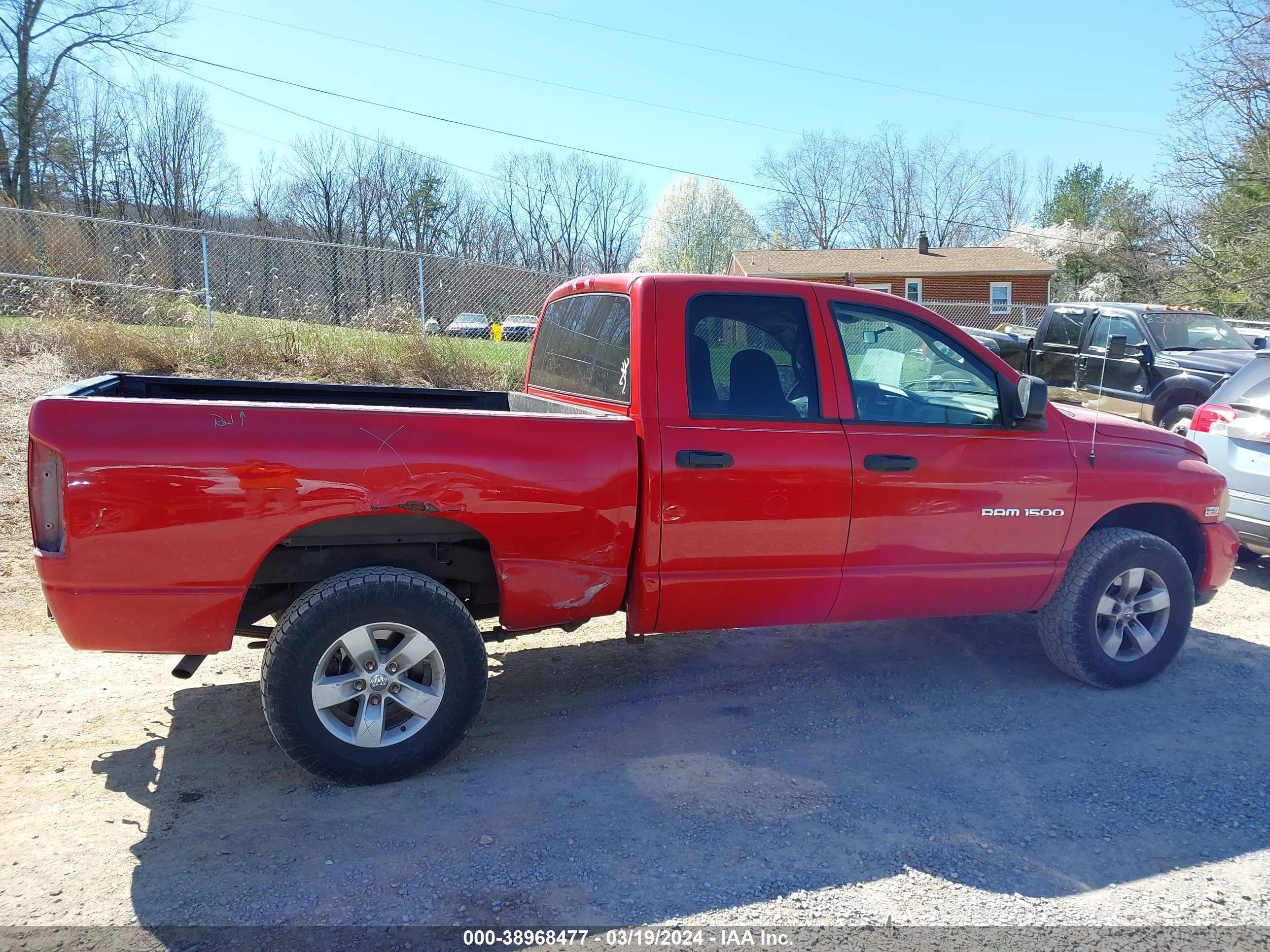 Photo 5 VIN: 1D7HU18D73S274623 - DODGE RAM 