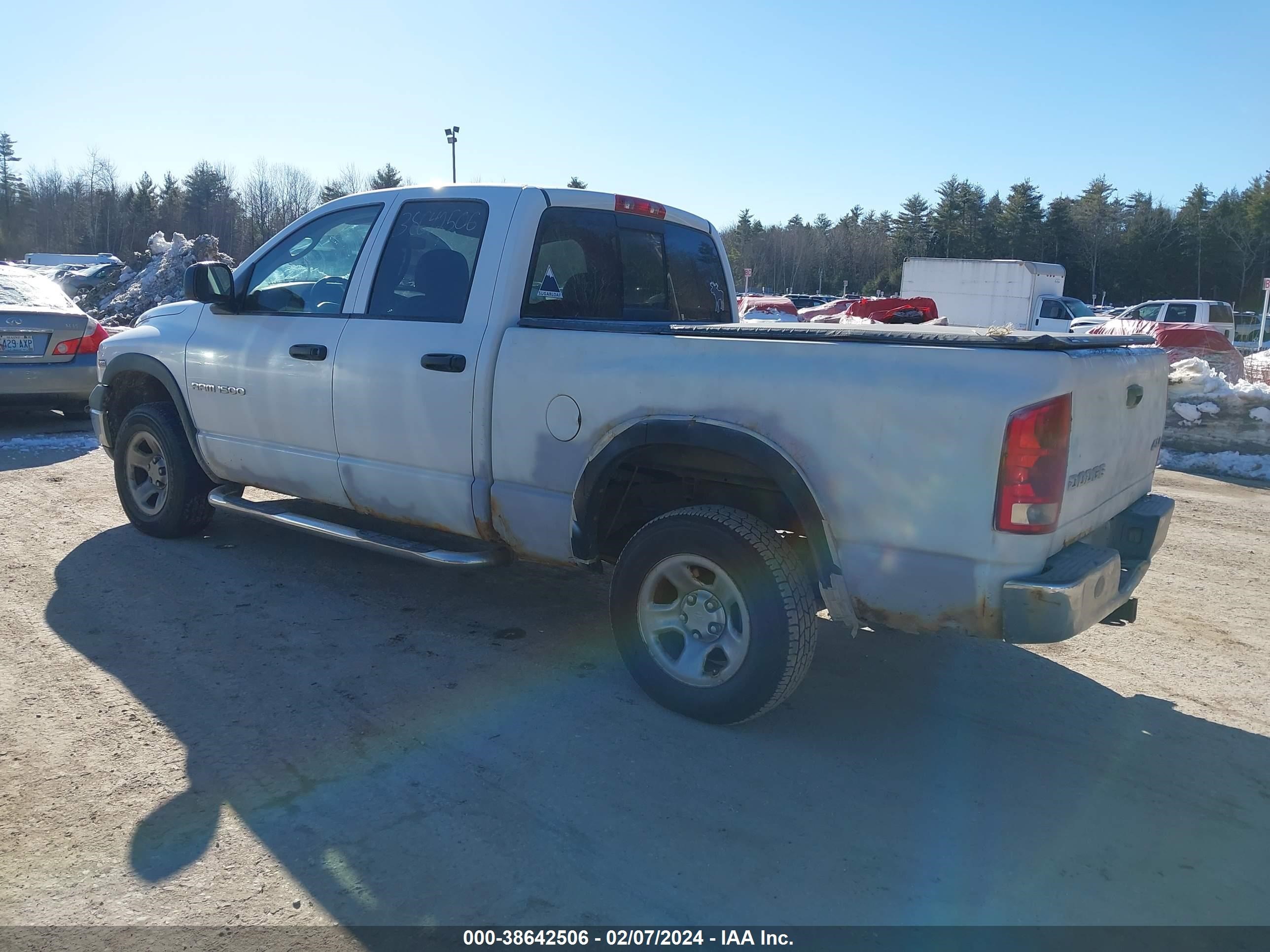 Photo 2 VIN: 1D7HU18D73S339552 - DODGE RAM 