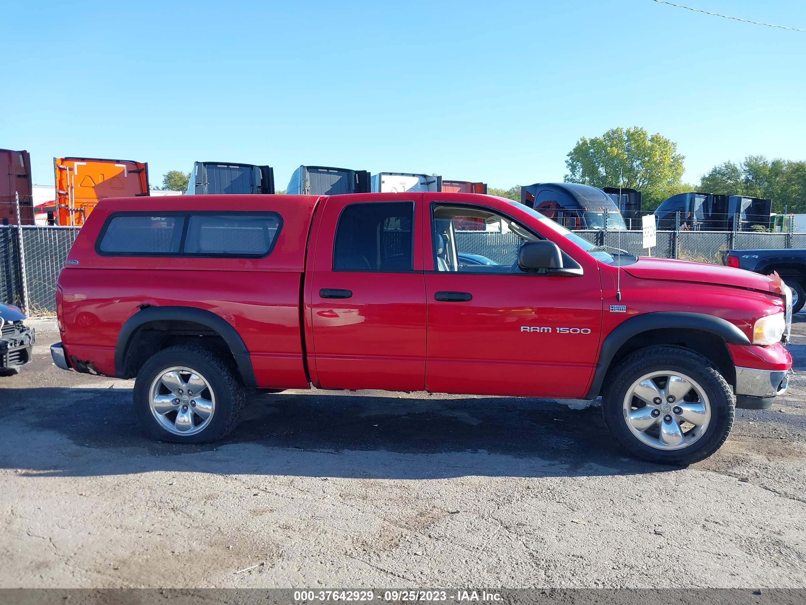 Photo 12 VIN: 1D7HU18D73S377783 - DODGE RAM 